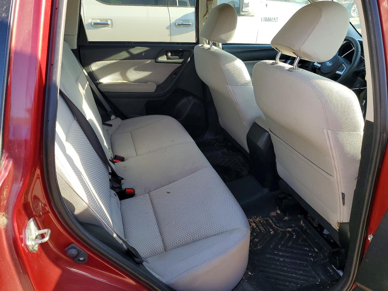 2018 Subaru Forester 2.5i Premium Burgundy vin: JF2SJAEC4JH577651
