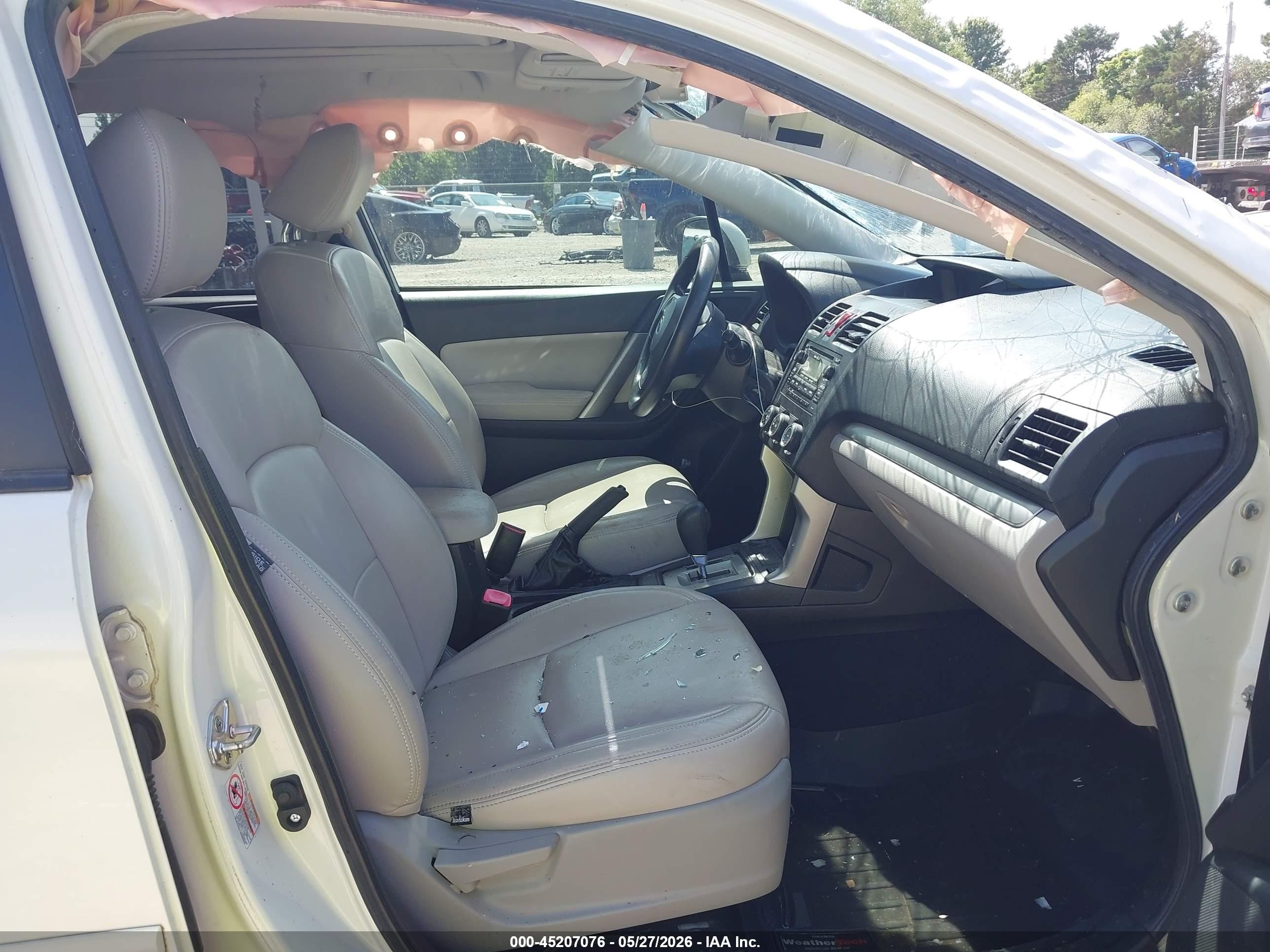 2014 Subaru Forester 2.5i Premium White vin: JF2SJAEC5EH416473