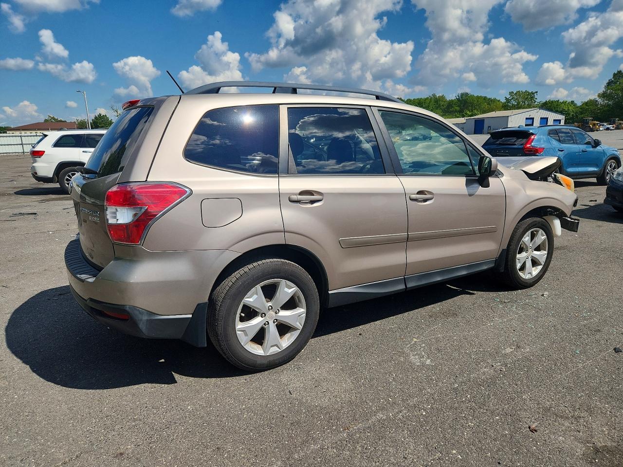 2014 Subaru Forester 2.5i Premium Gold vin: JF2SJAEC5EH419907