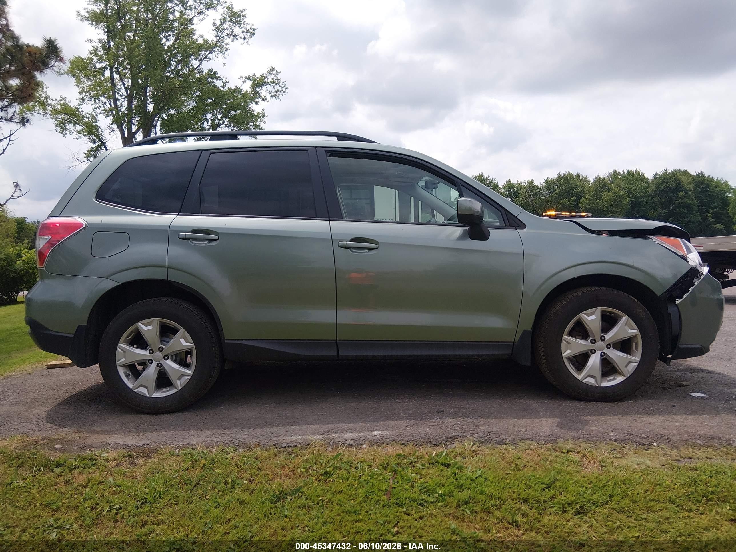 2014 Subaru Forester 2.5i Premium Green vin: JF2SJAEC5EH447092