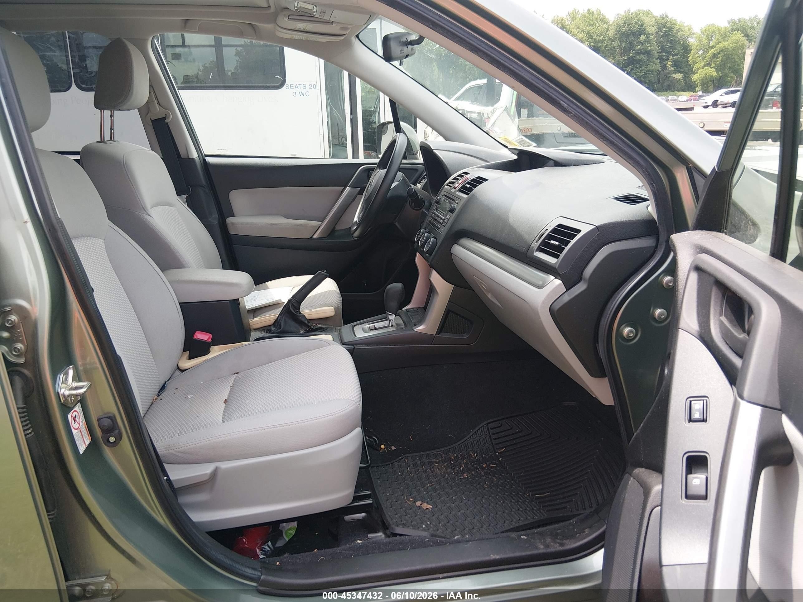 2014 Subaru Forester 2.5i Premium Green vin: JF2SJAEC5EH447092
