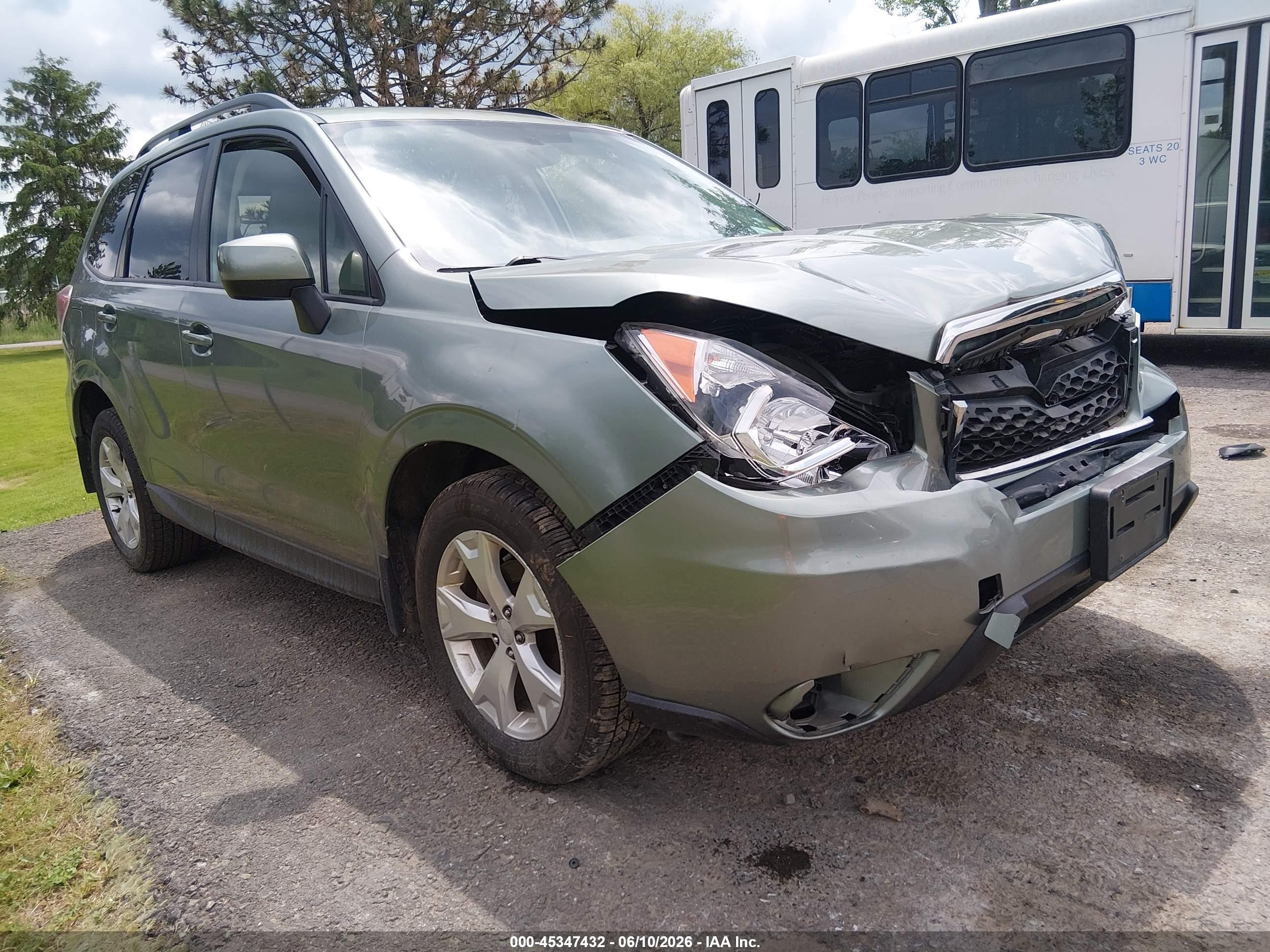 2014 Subaru Forester 2.5i Premium Green vin: JF2SJAEC5EH447092