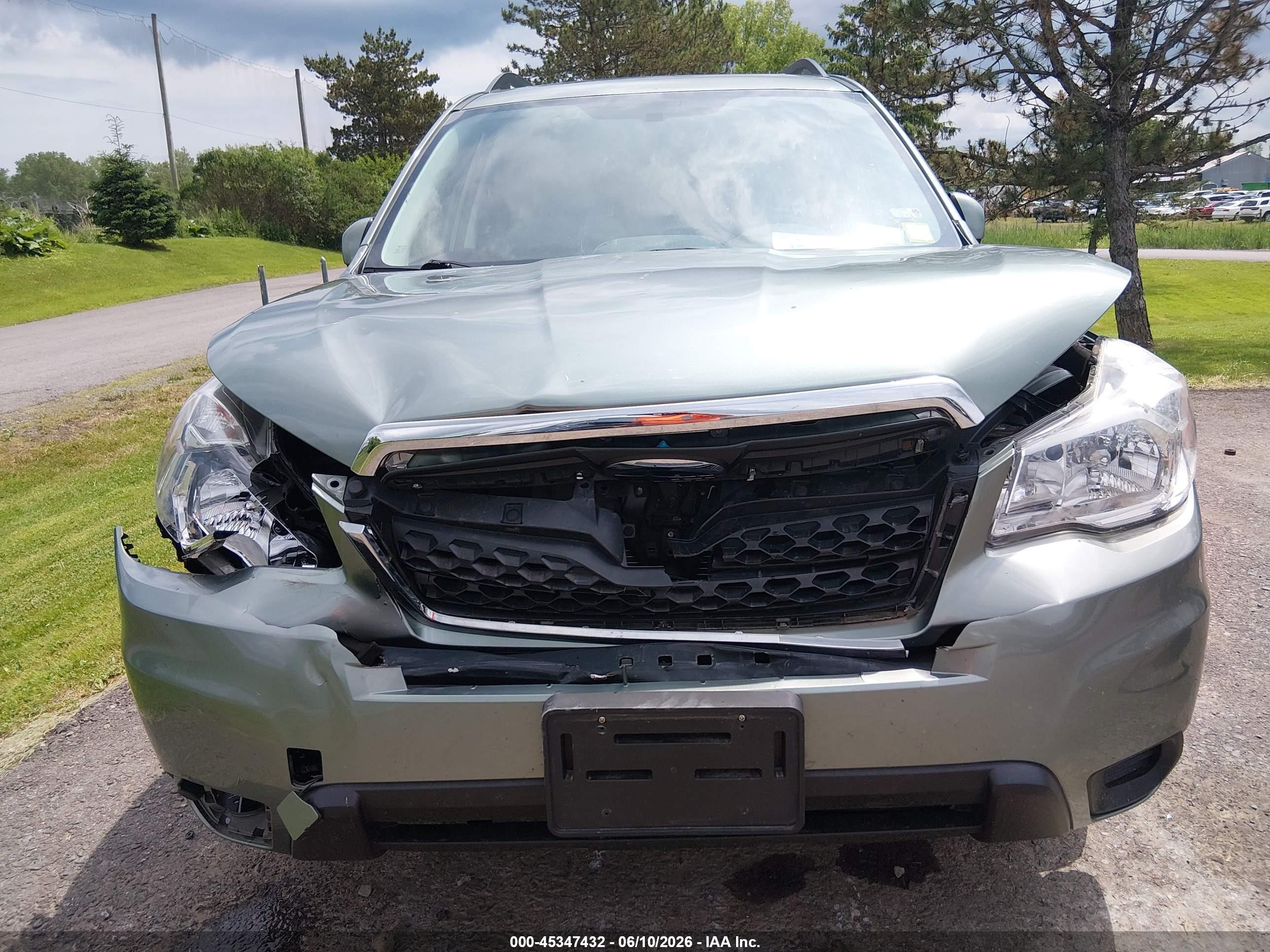 2014 Subaru Forester 2.5i Premium Green vin: JF2SJAEC5EH447092