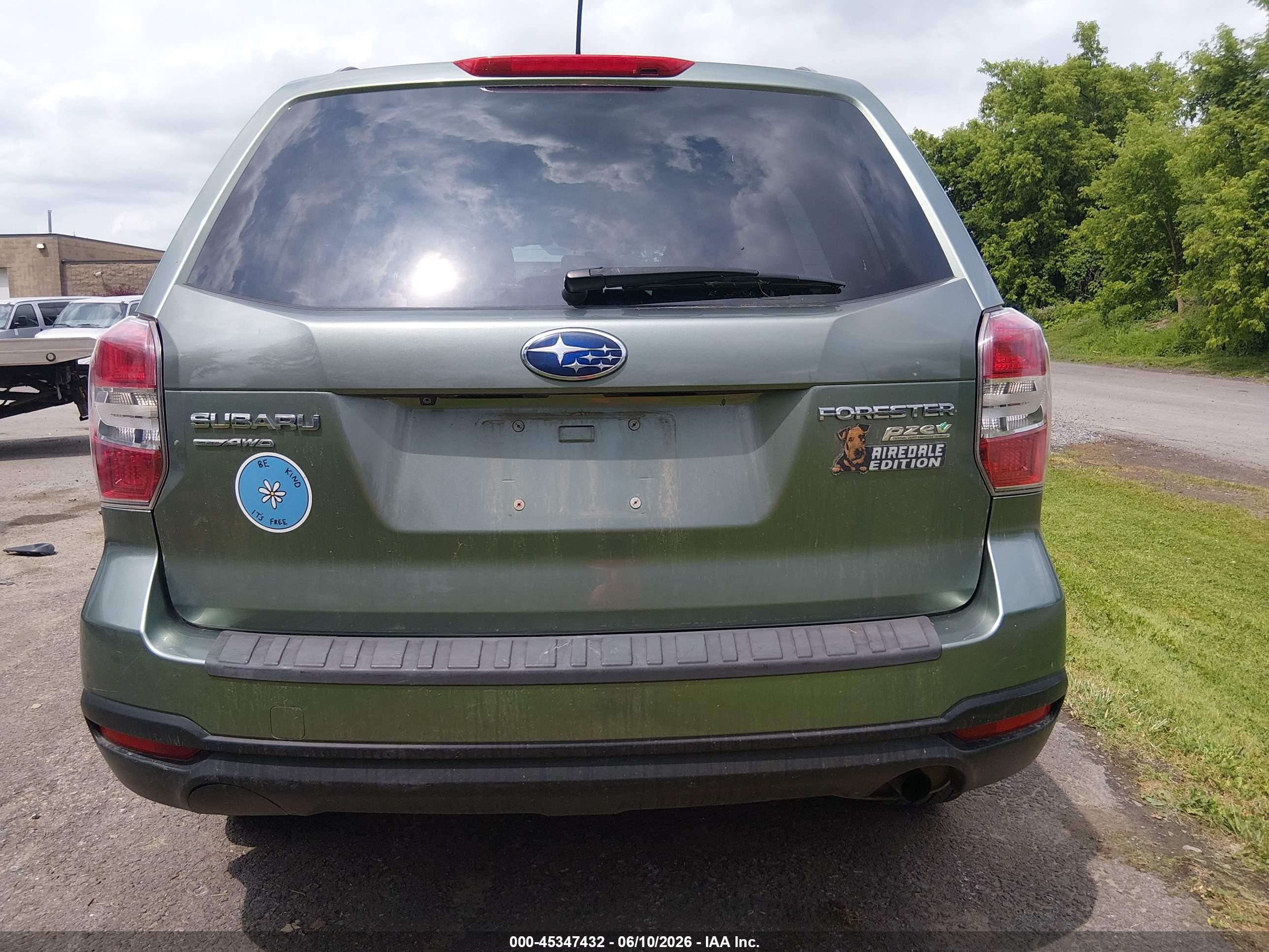 2014 Subaru Forester 2.5i Premium Green vin: JF2SJAEC5EH447092