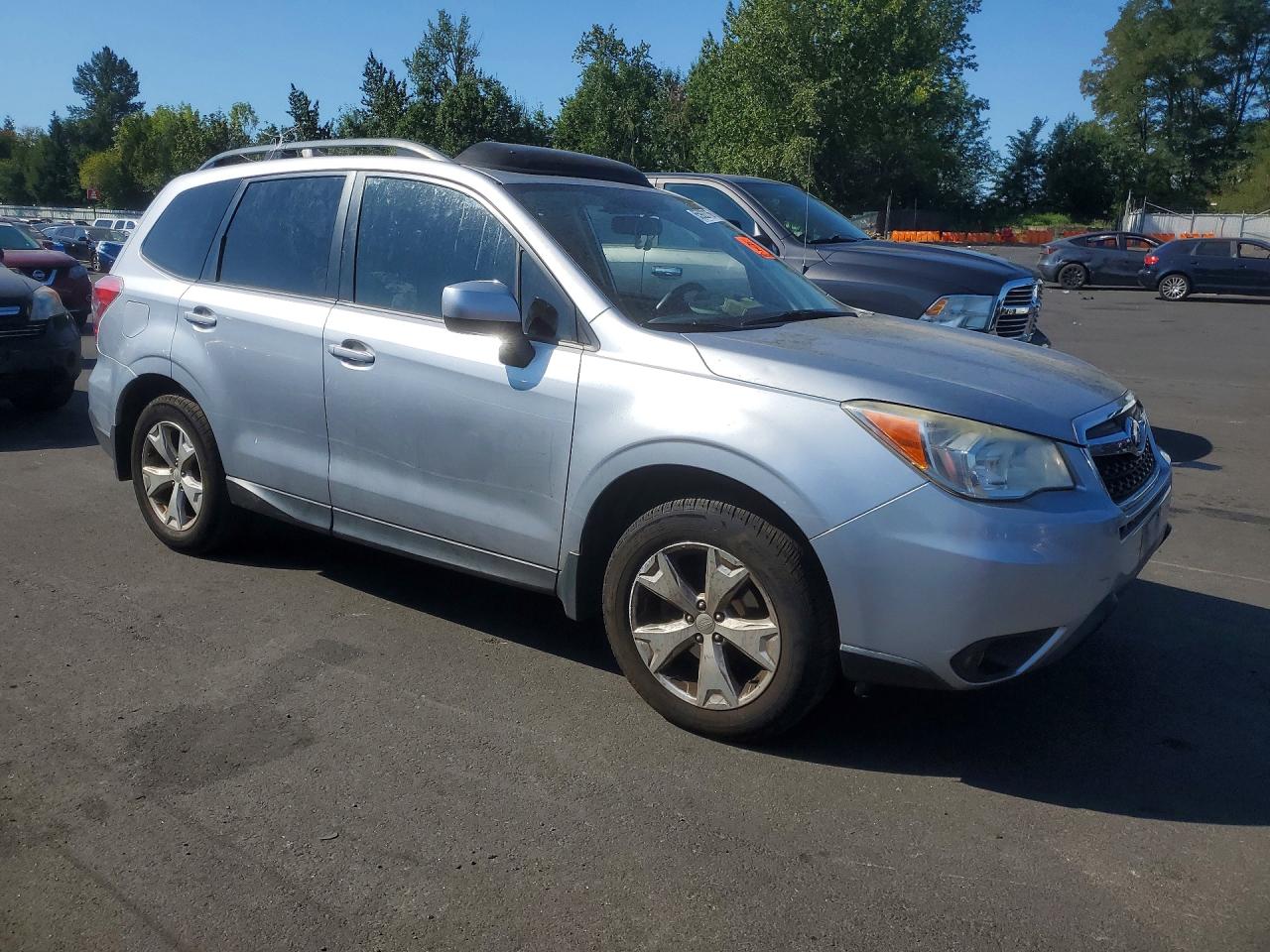 2014 Subaru Forester 2.5i Premium Silver vin: JF2SJAEC5EH490914