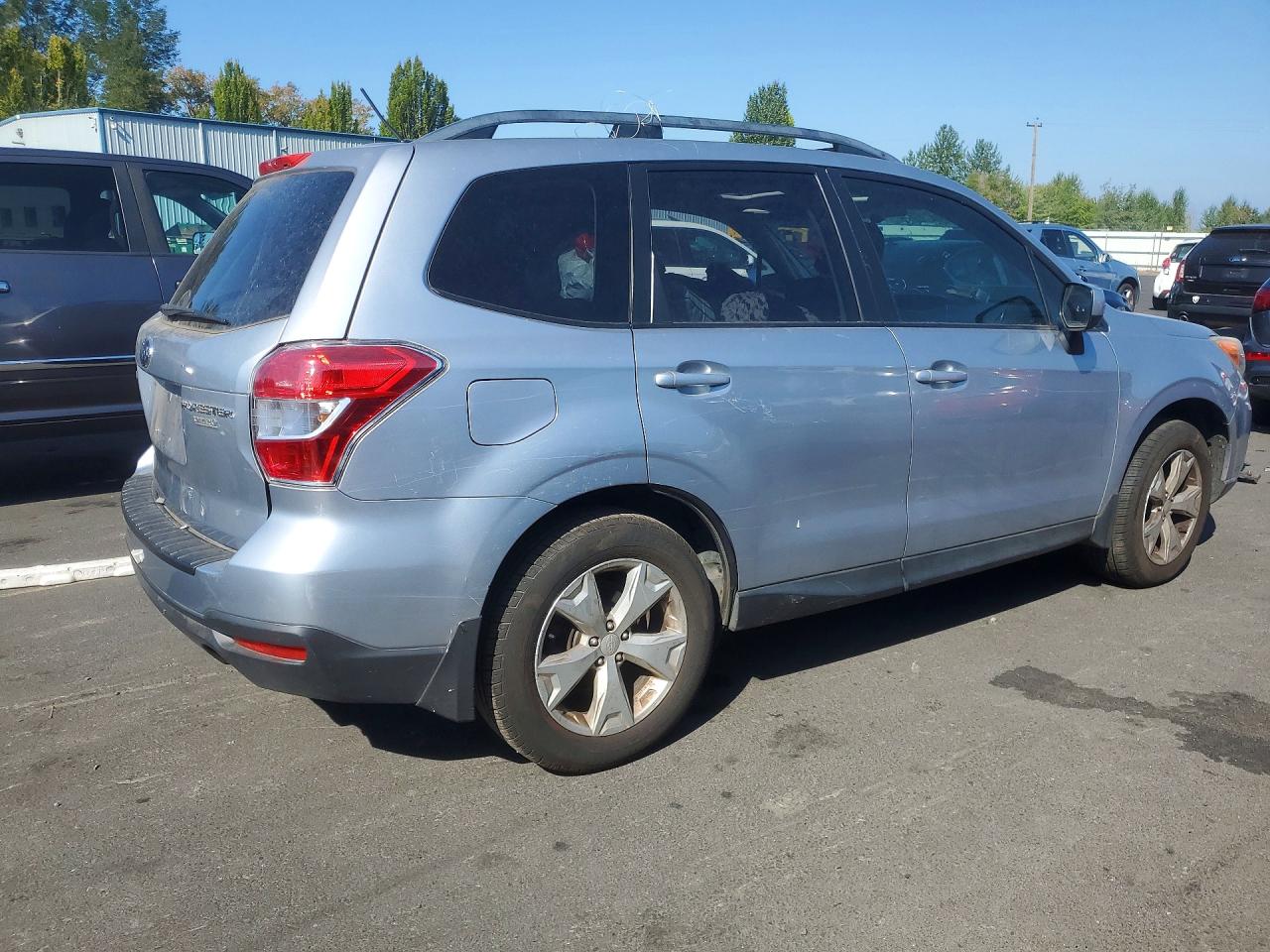 2014 Subaru Forester 2.5i Premium Silver vin: JF2SJAEC5EH490914