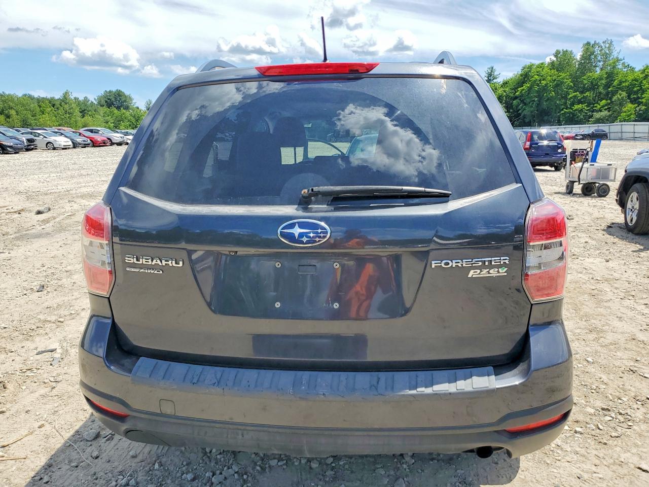 2014 Subaru Forester 2.5i Premium Gray vin: JF2SJAEC5EH493330