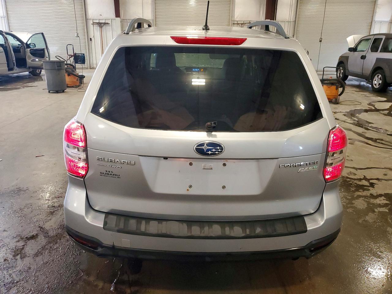 2014 Subaru Forester 2.5i Premium Silver vin: JF2SJAEC5EH498964