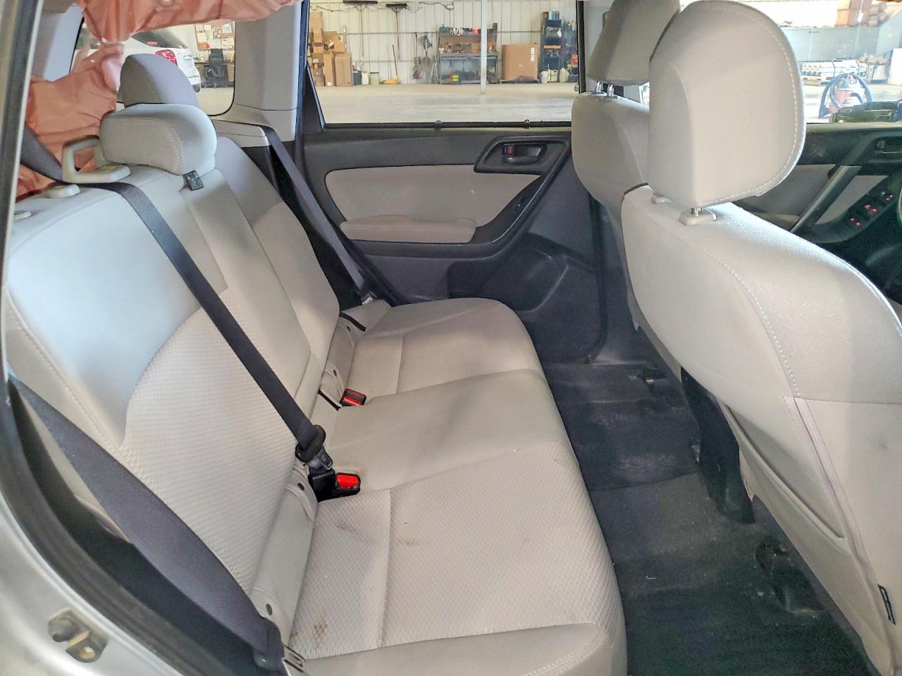 2014 Subaru Forester 2.5i Premium Silver vin: JF2SJAEC5EH498964