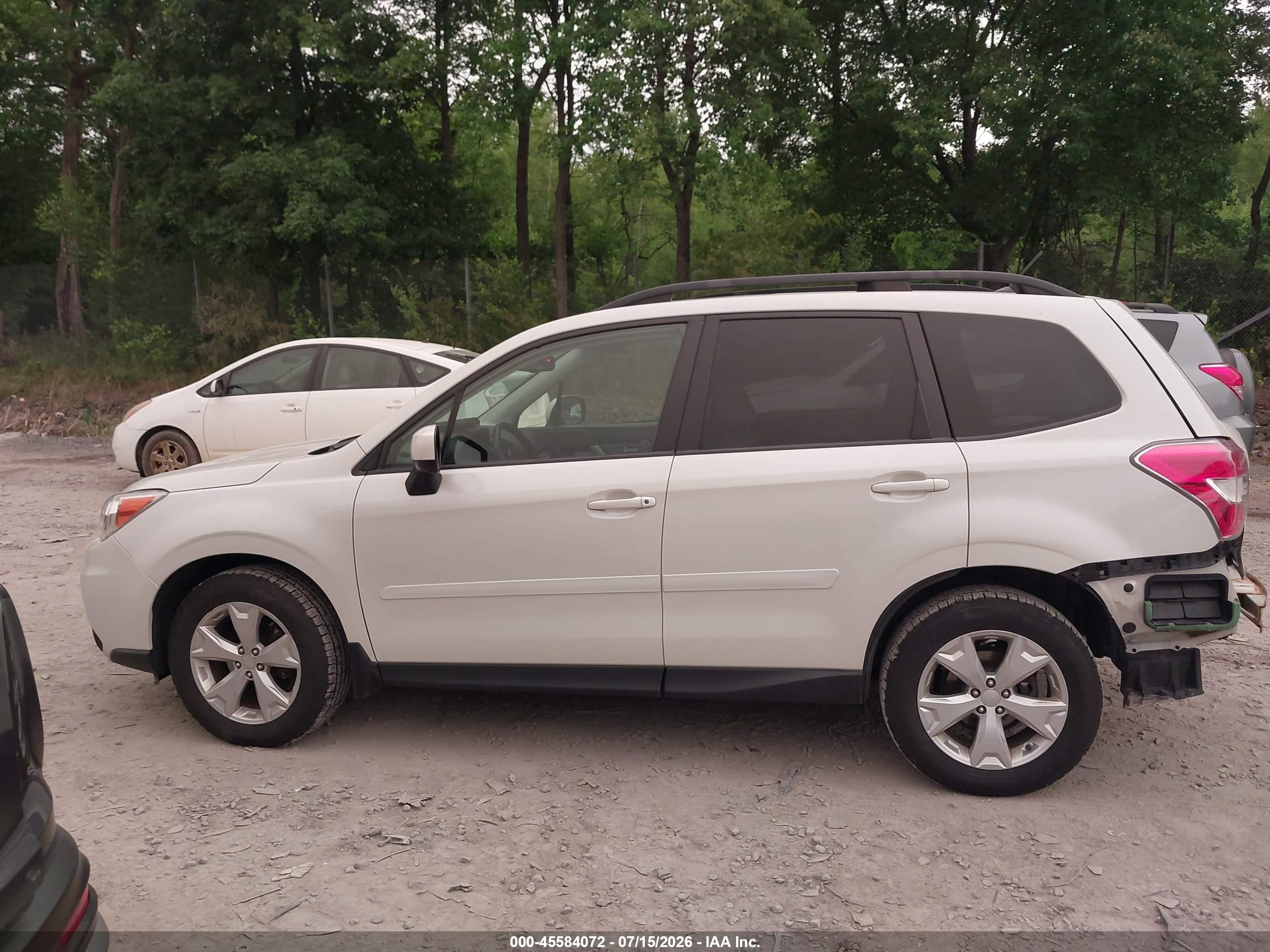 2014 Subaru Forester 2.5i Premium Кремовый vin: JF2SJAEC5EH508456
