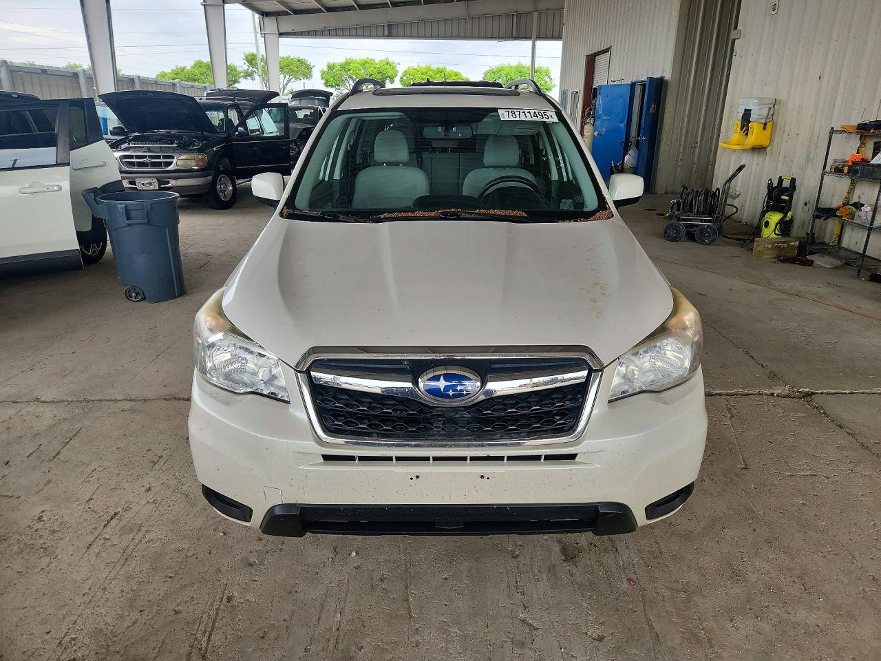 2014 Subaru Forester White vin: JF2SJAEC5EH547905