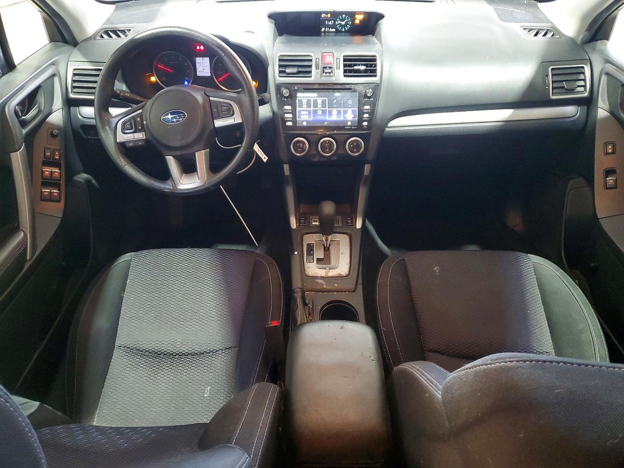 2017 Subaru Forester 2.5i Premium Silver vin: JF2SJAEC5HH409351
