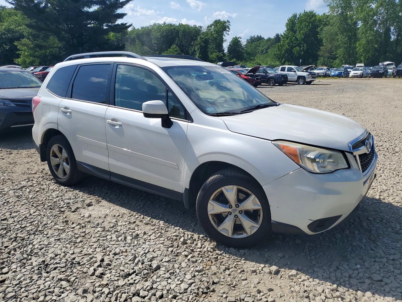 2014 Subaru Forester 2.5i Premium White vin: JF2SJAEC6EH423741