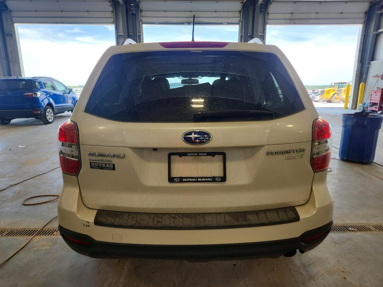 2014 Subaru Forester 2.5i Premium White vin: JF2SJAEC6EH439440
