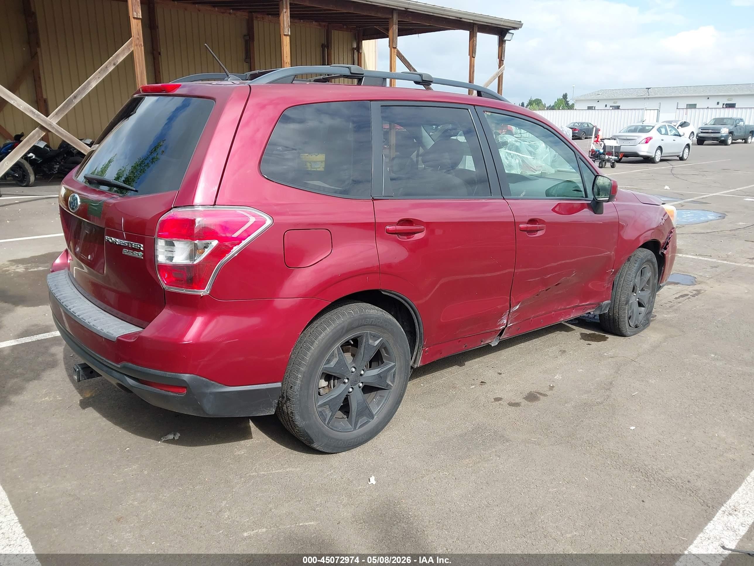2014 Subaru Forester 2.5i Premium Red vin: JF2SJAEC6EH452138