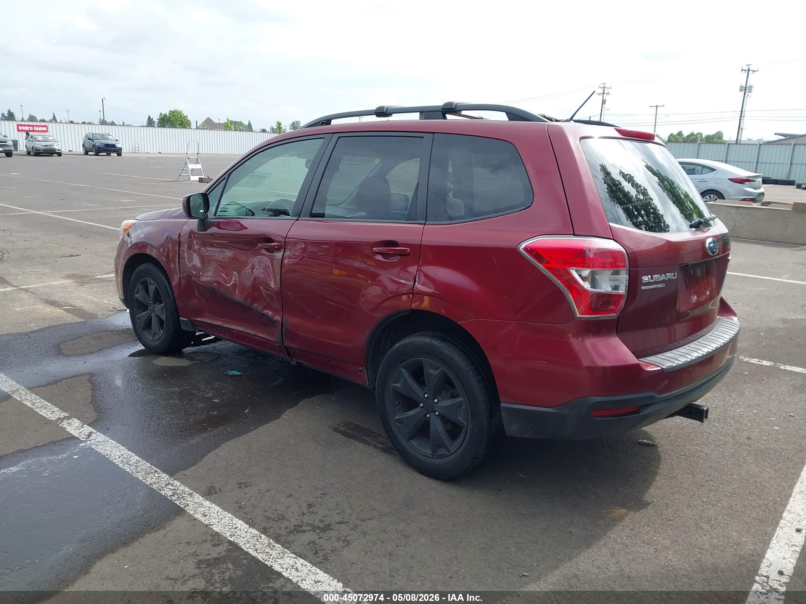 2014 Subaru Forester 2.5i Premium Red vin: JF2SJAEC6EH452138