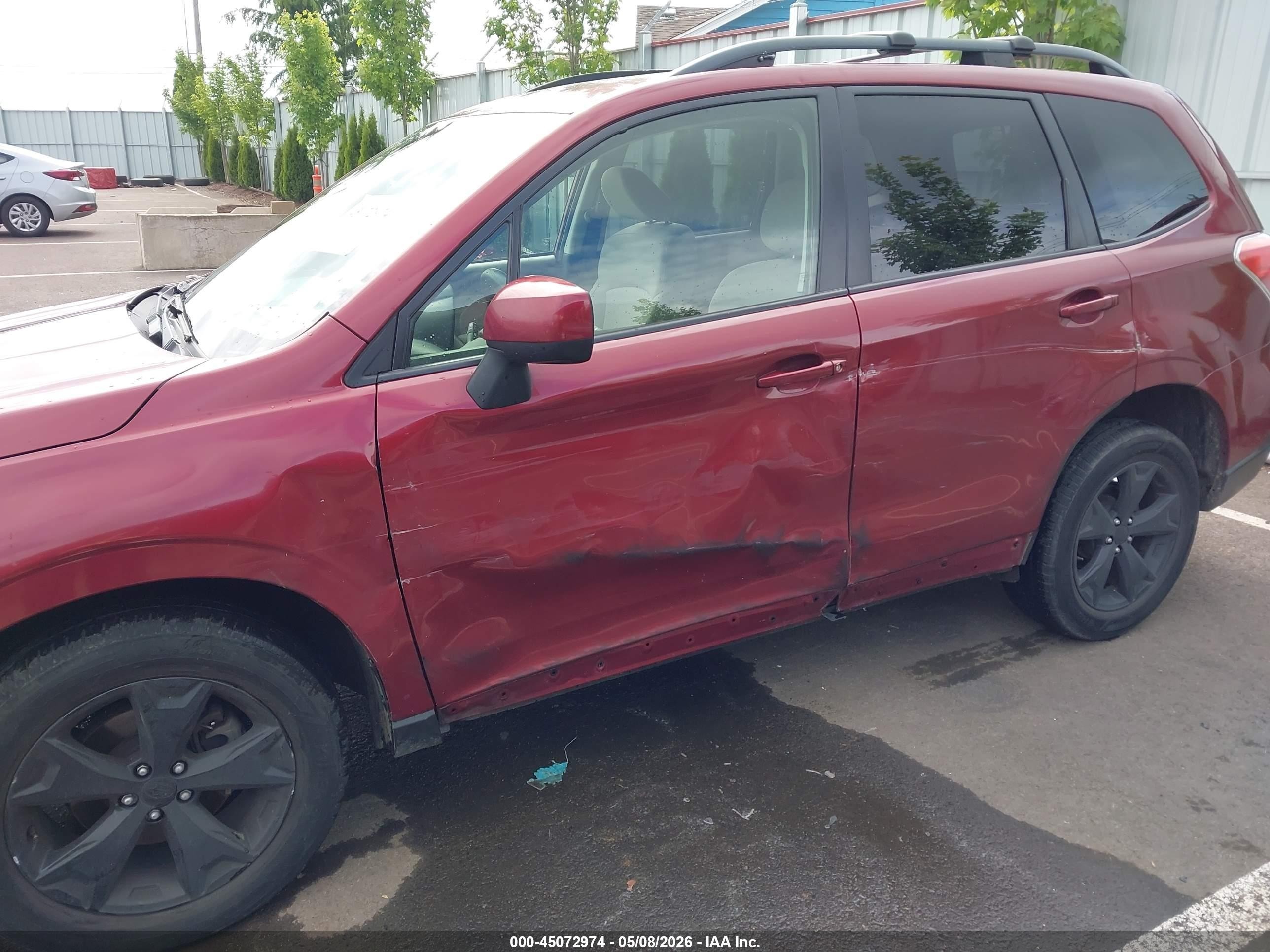 2014 Subaru Forester 2.5i Premium Red vin: JF2SJAEC6EH452138