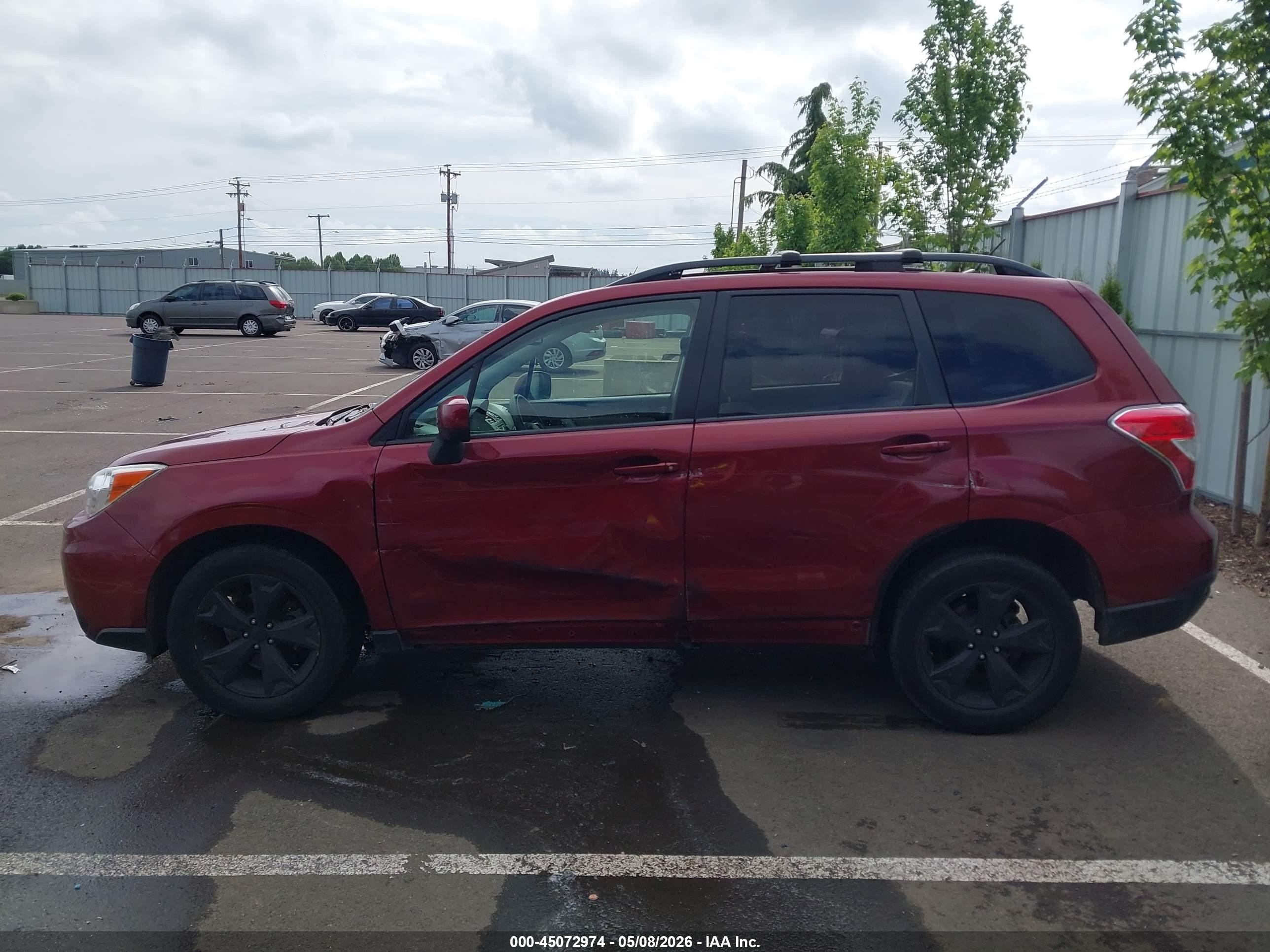 2014 Subaru Forester 2.5i Premium Red vin: JF2SJAEC6EH452138