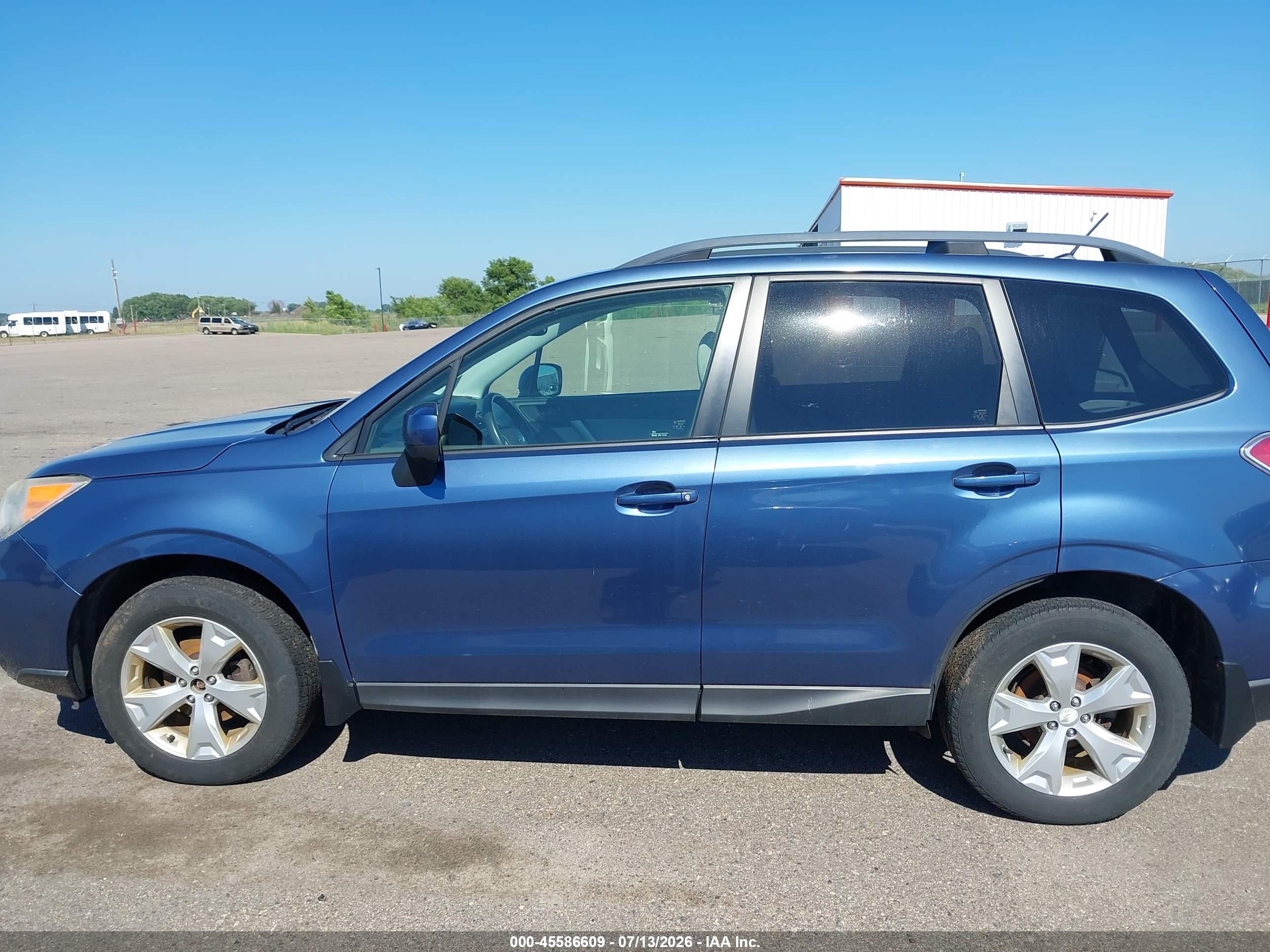 2014 Subaru Forester 2.5i Premium Blue vin: JF2SJAEC6EH478867