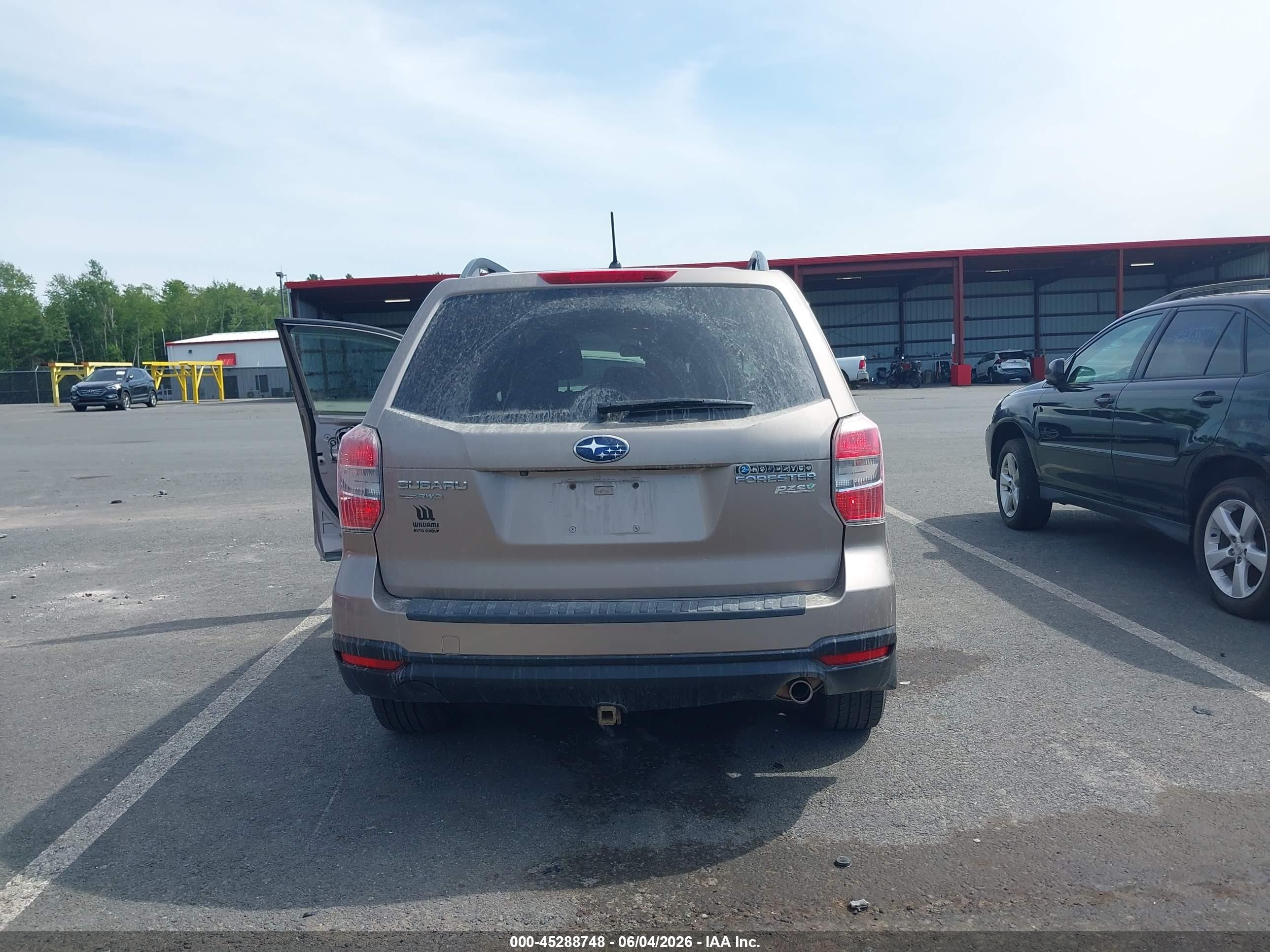 2014 Subaru Forester 2.5i Premium Brown vin: JF2SJAEC6EH521958