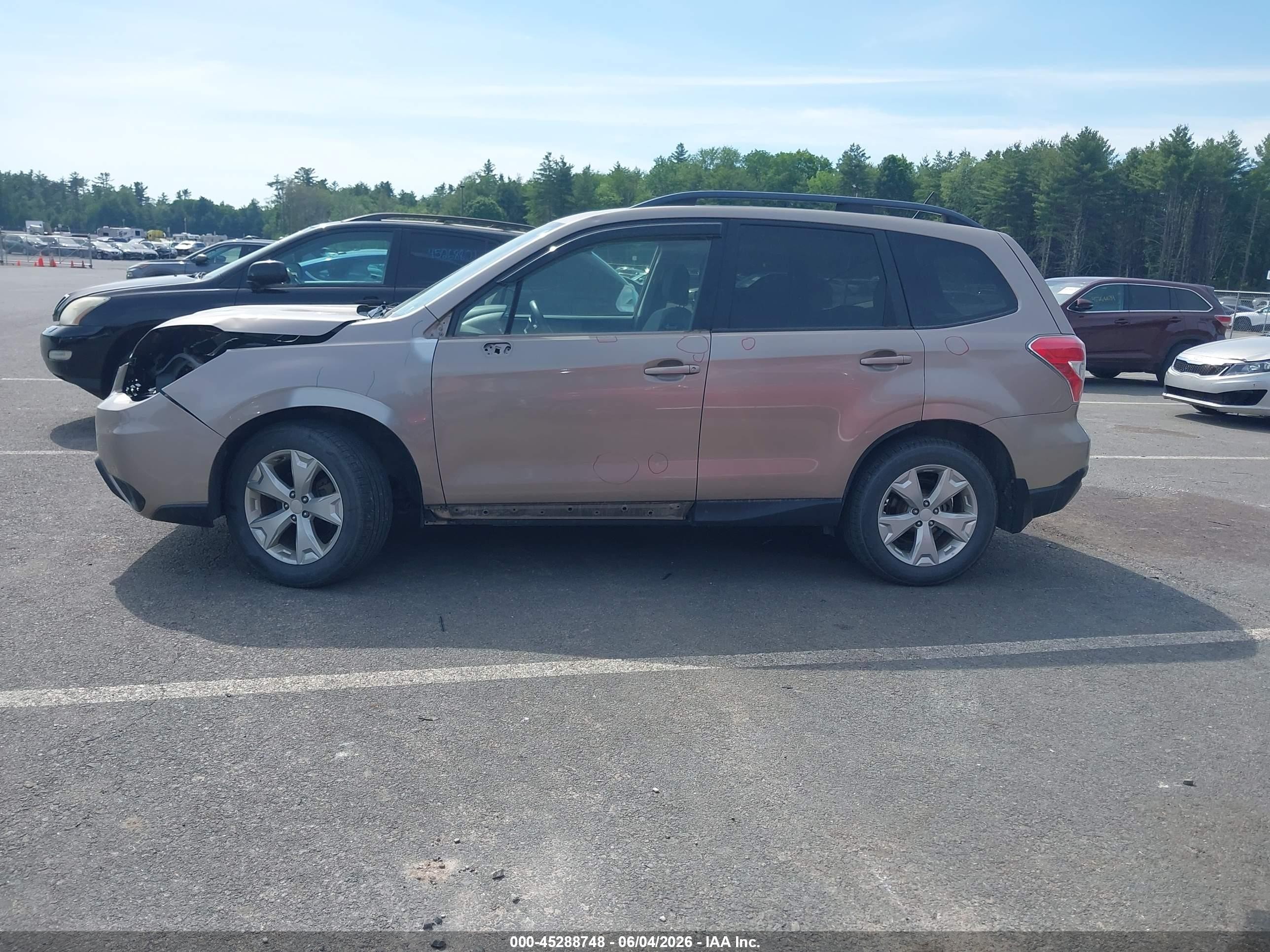 2014 Subaru Forester 2.5i Premium Brown vin: JF2SJAEC6EH521958