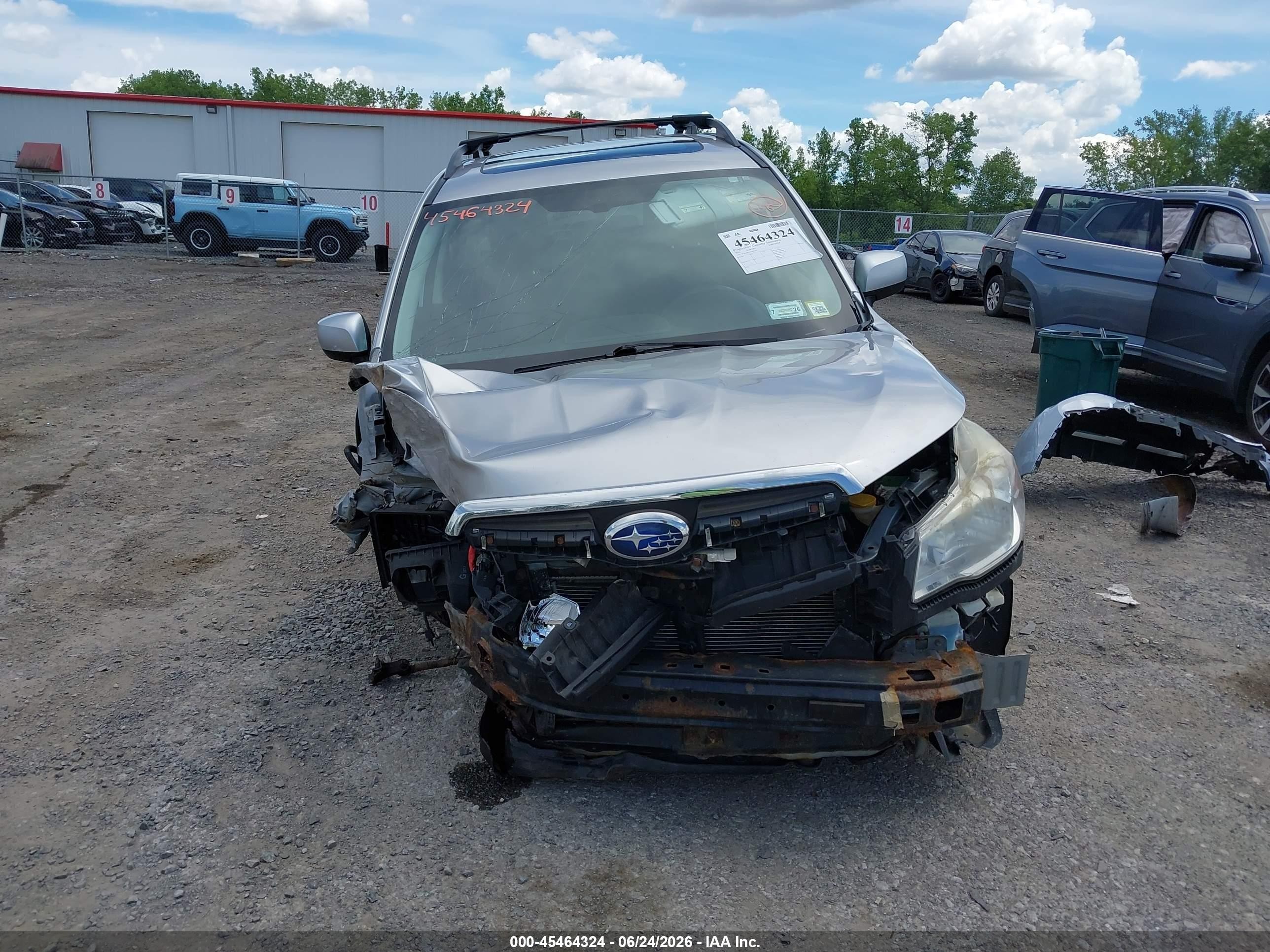 2014 Subaru Forester 2.5i Premium Silver vin: JF2SJAEC6EH541465