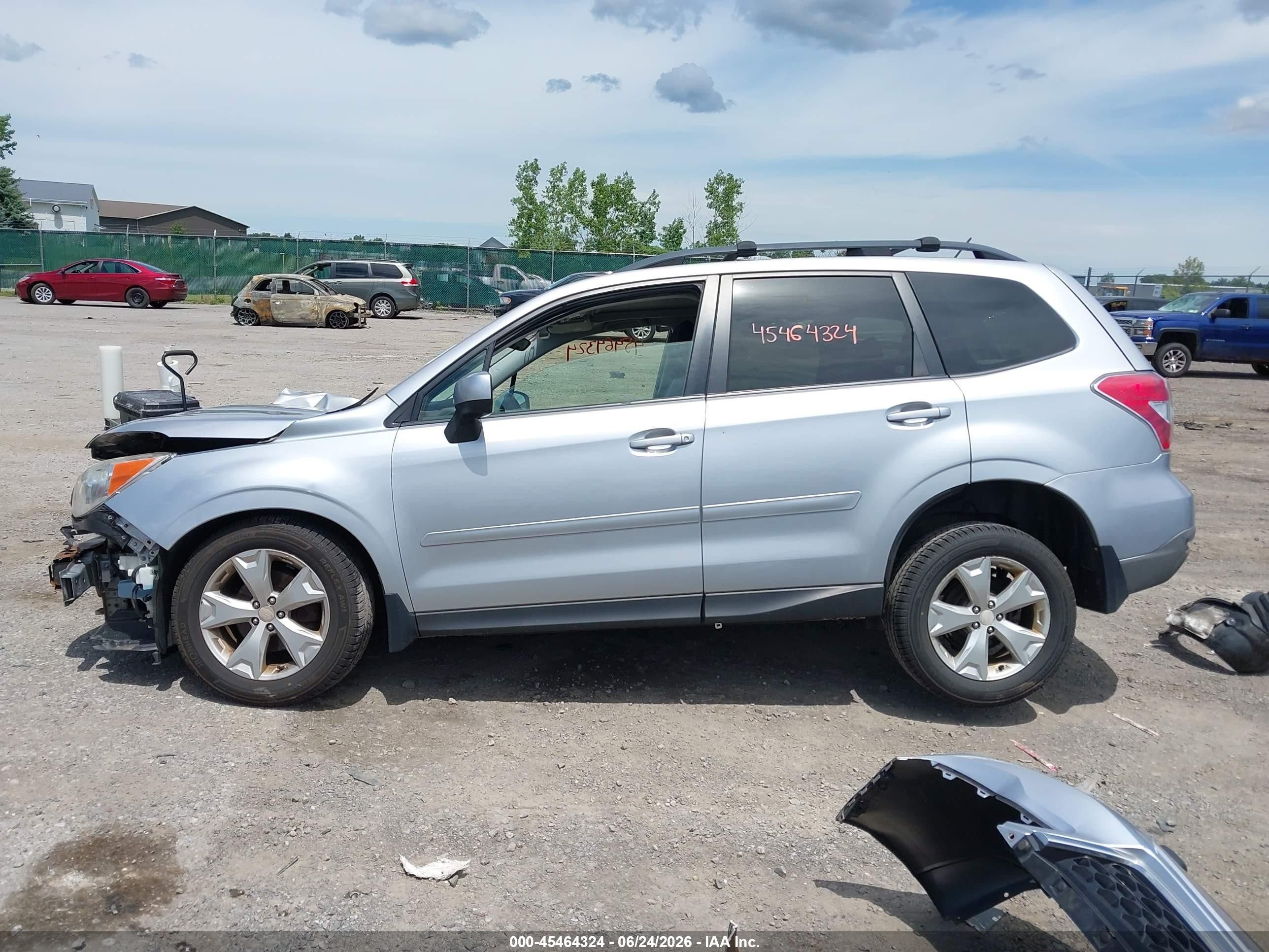 2014 Subaru Forester 2.5i Premium Silver vin: JF2SJAEC6EH541465
