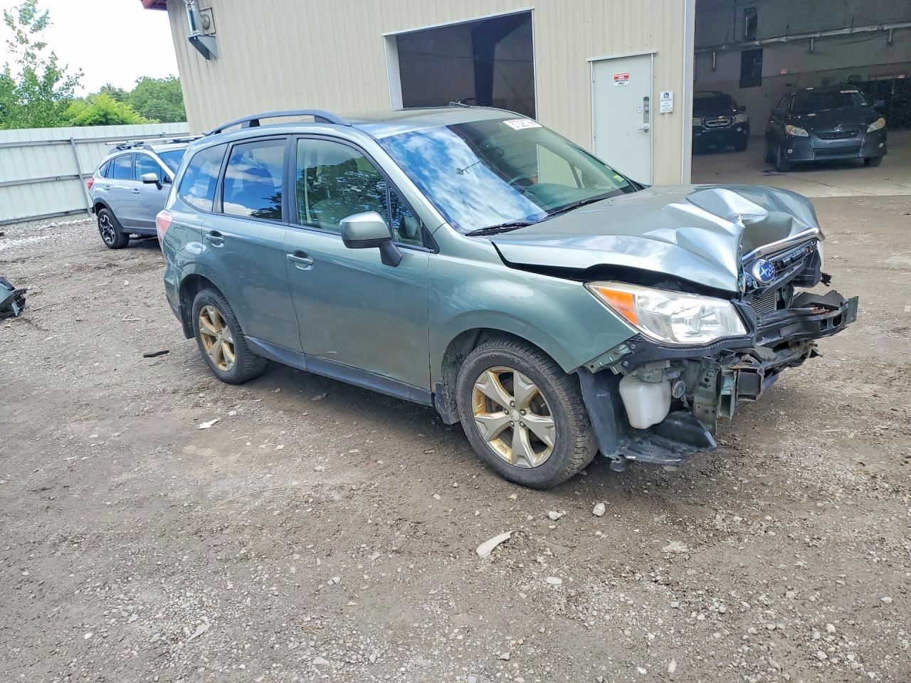 2014 Subaru Forester 2.5i Premium Green vin: JF2SJAEC6EH542972