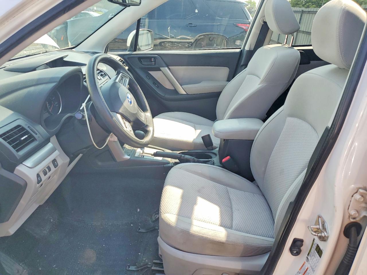 2014 Subaru Forester 2.5i Premium White vin: JF2SJAEC6EH550604