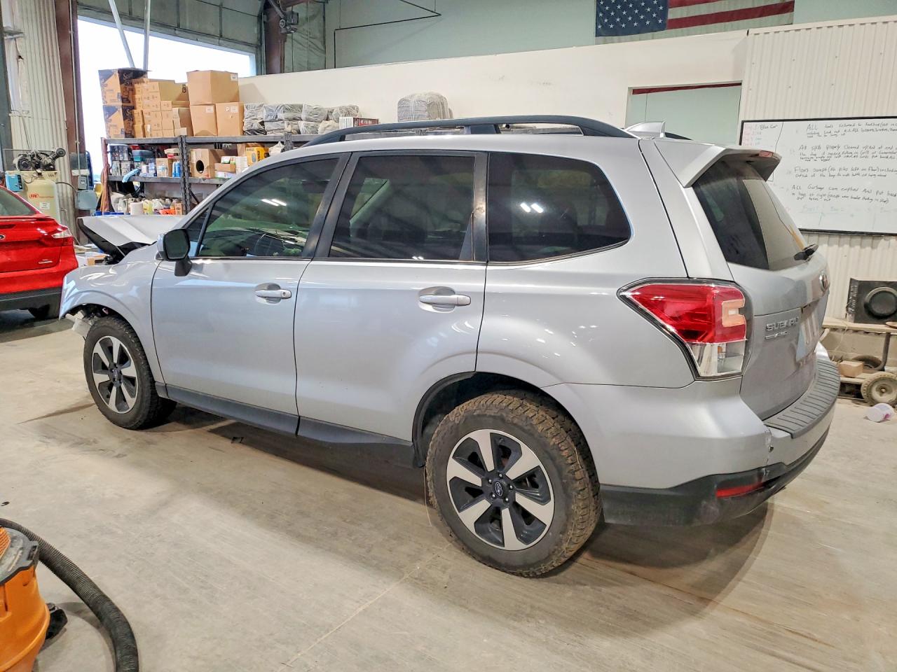 2017 Subaru Forester 2.5i Premium Silver vin: JF2SJAEC6HH511015