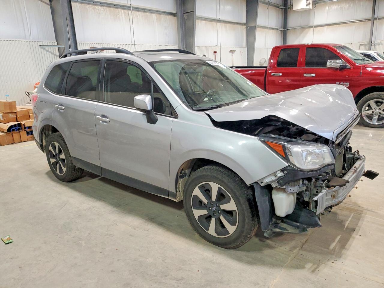 2017 Subaru Forester 2.5i Premium Silver vin: JF2SJAEC6HH511015