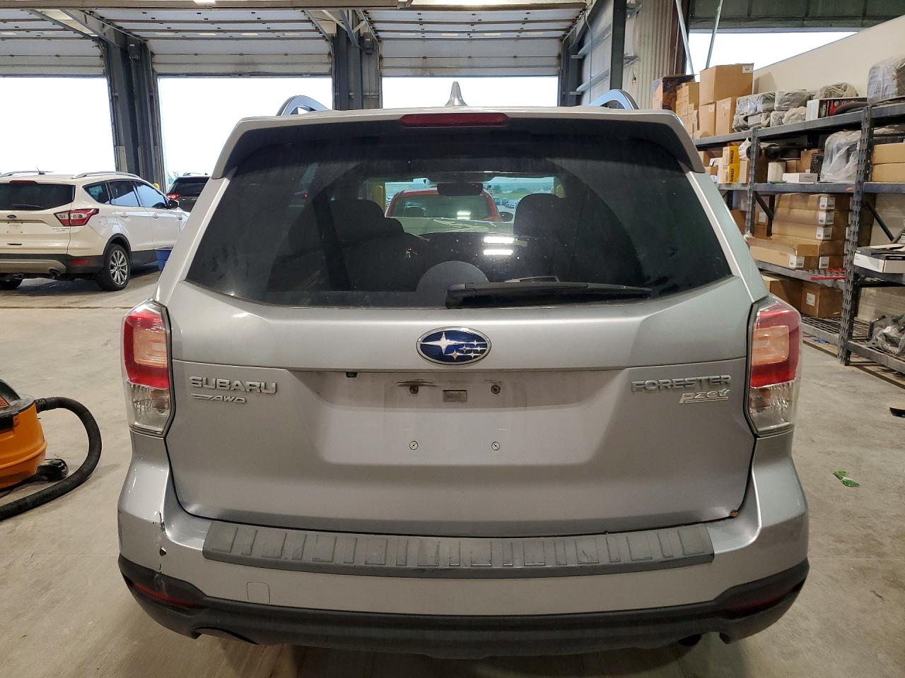 2017 Subaru Forester 2.5i Premium Silver vin: JF2SJAEC6HH511015