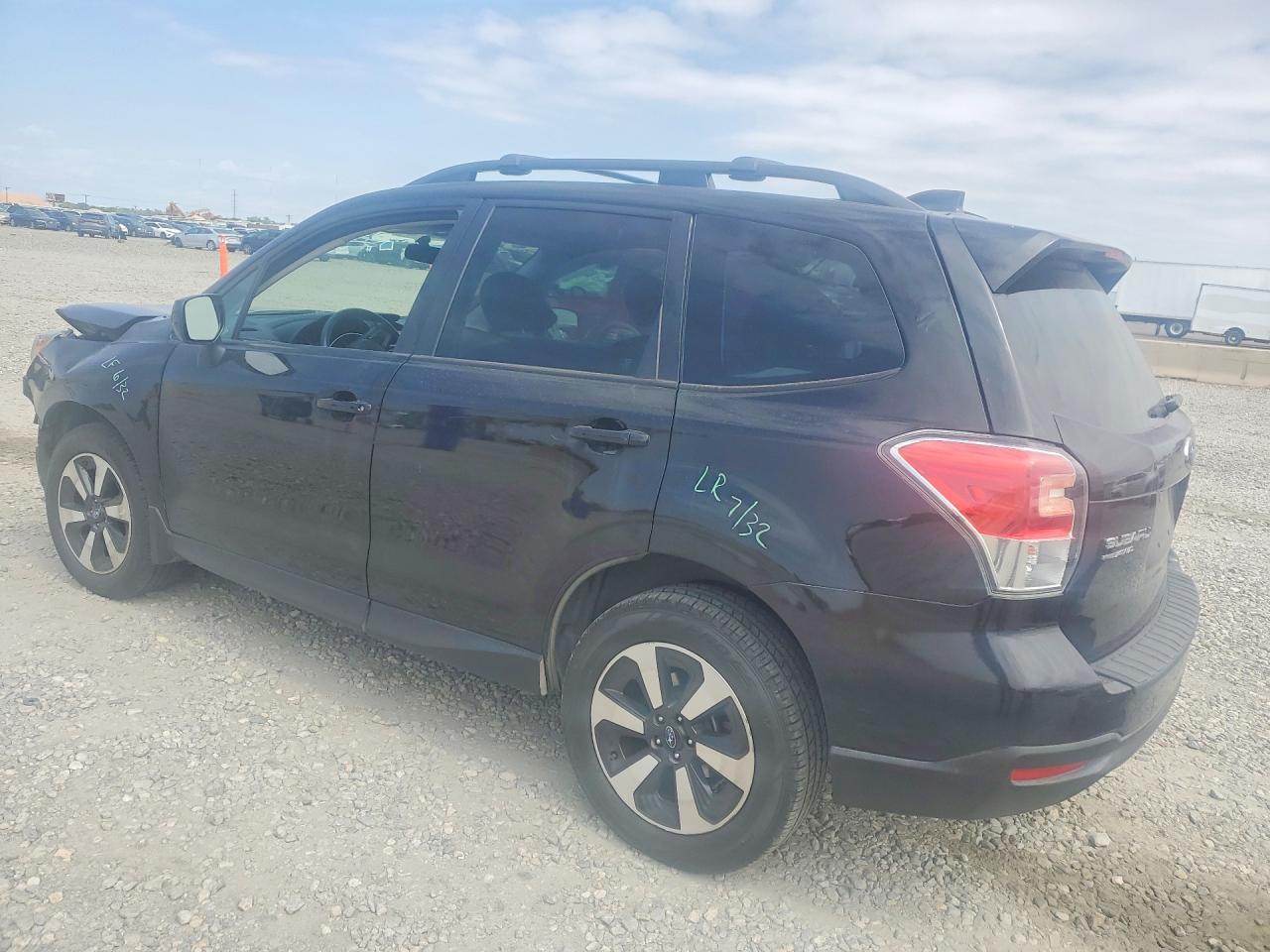 2017 Subaru Forester 2.5i Premium Черный vin: JF2SJAEC6HH530812