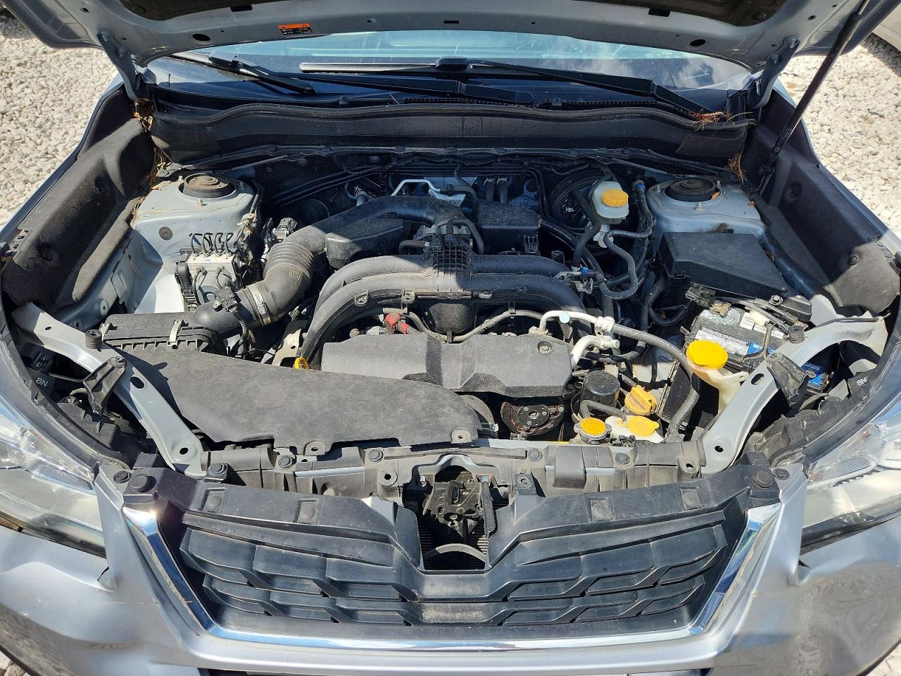 2018 Subaru Forester 2.5i Premium Silver vin: JF2SJAEC6JH572676