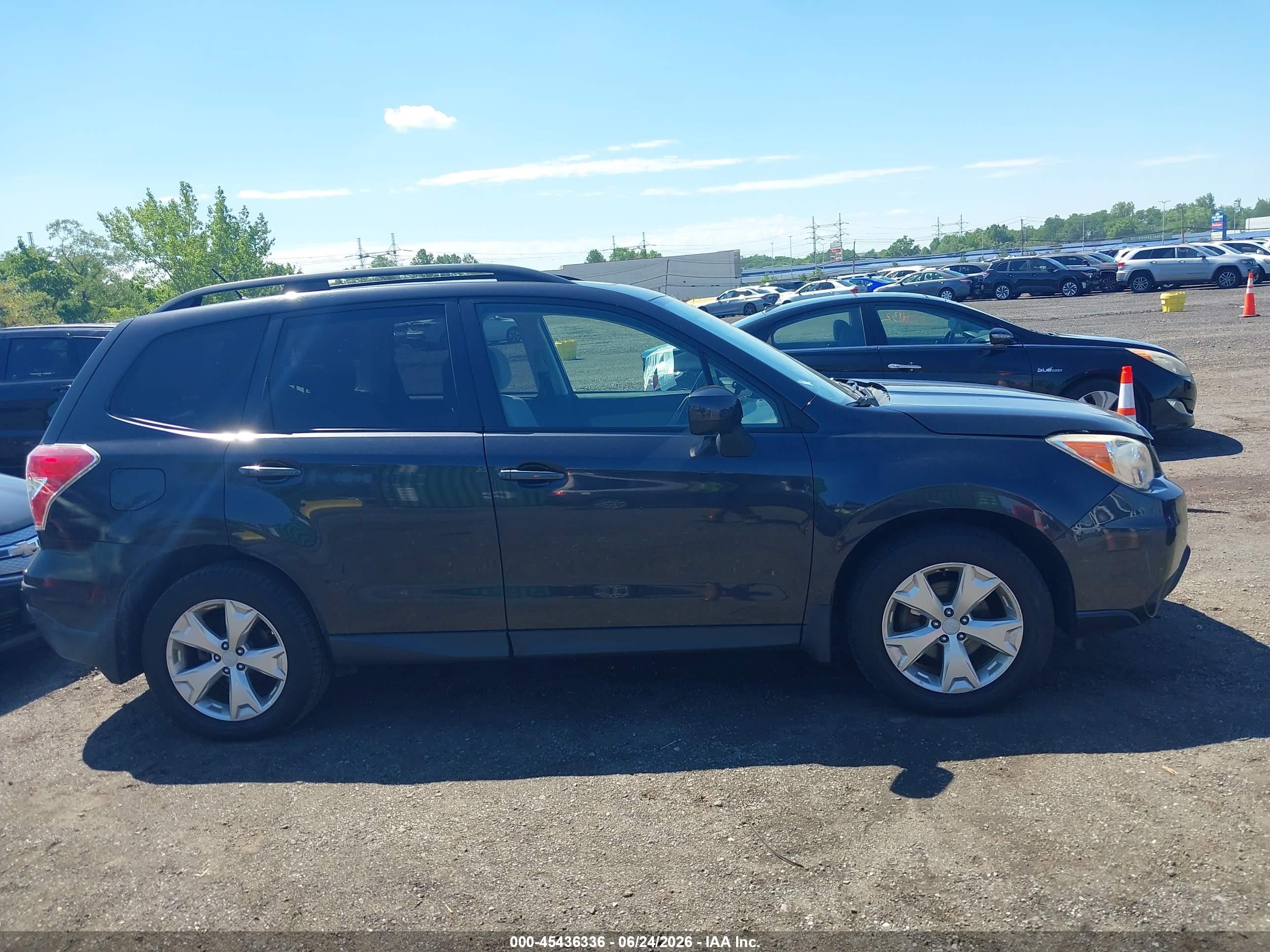 2014 Subaru Forester 2.5i Premium Gray vin: JF2SJAEC7EH408648