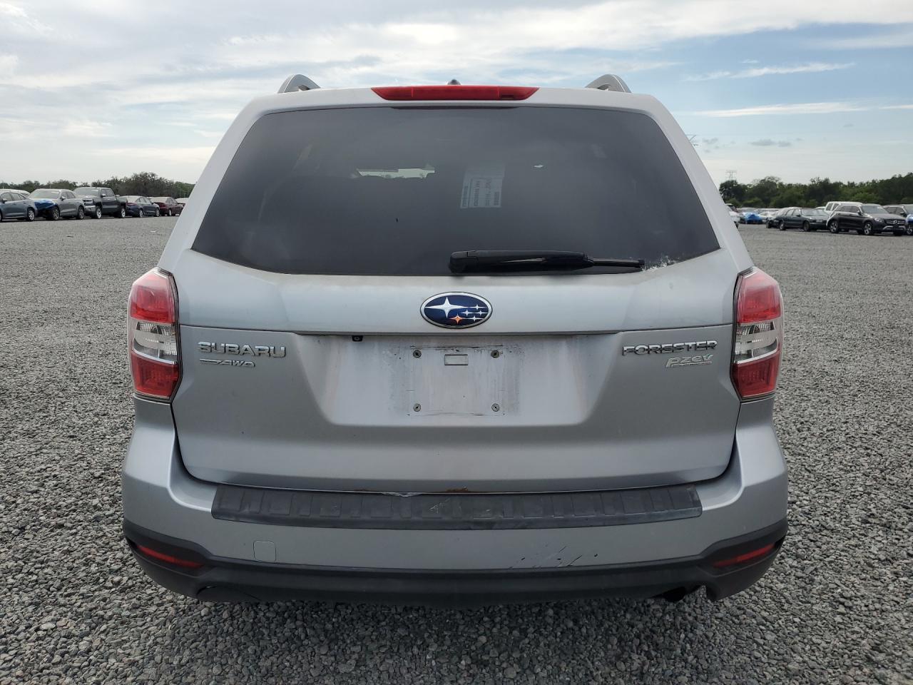 2014 Subaru Forester 2.5i Premium Silver vin: JF2SJAEC7EH415471