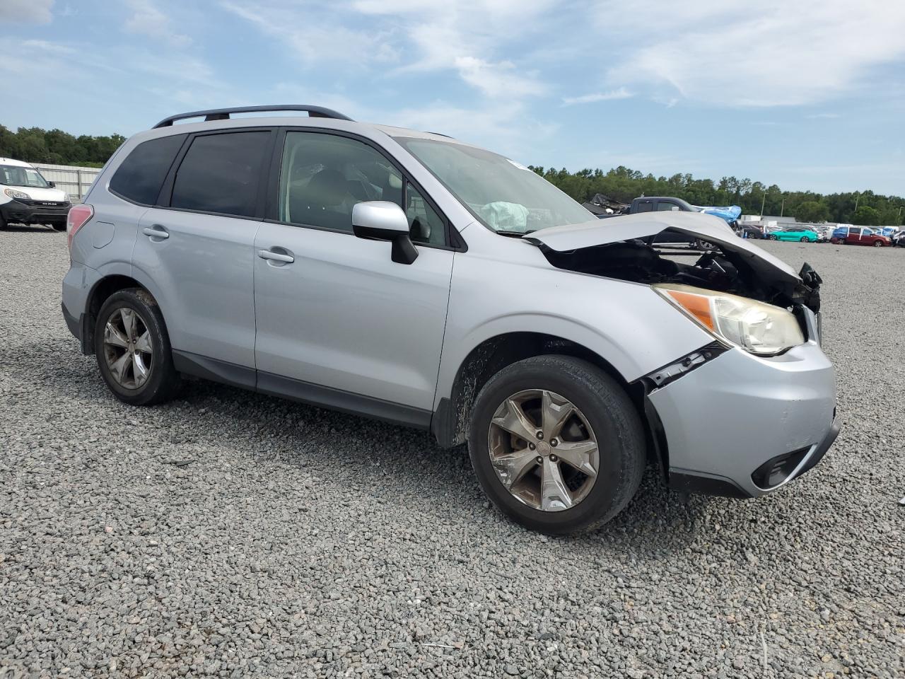 2014 Subaru Forester 2.5i Premium Silver vin: JF2SJAEC7EH415471