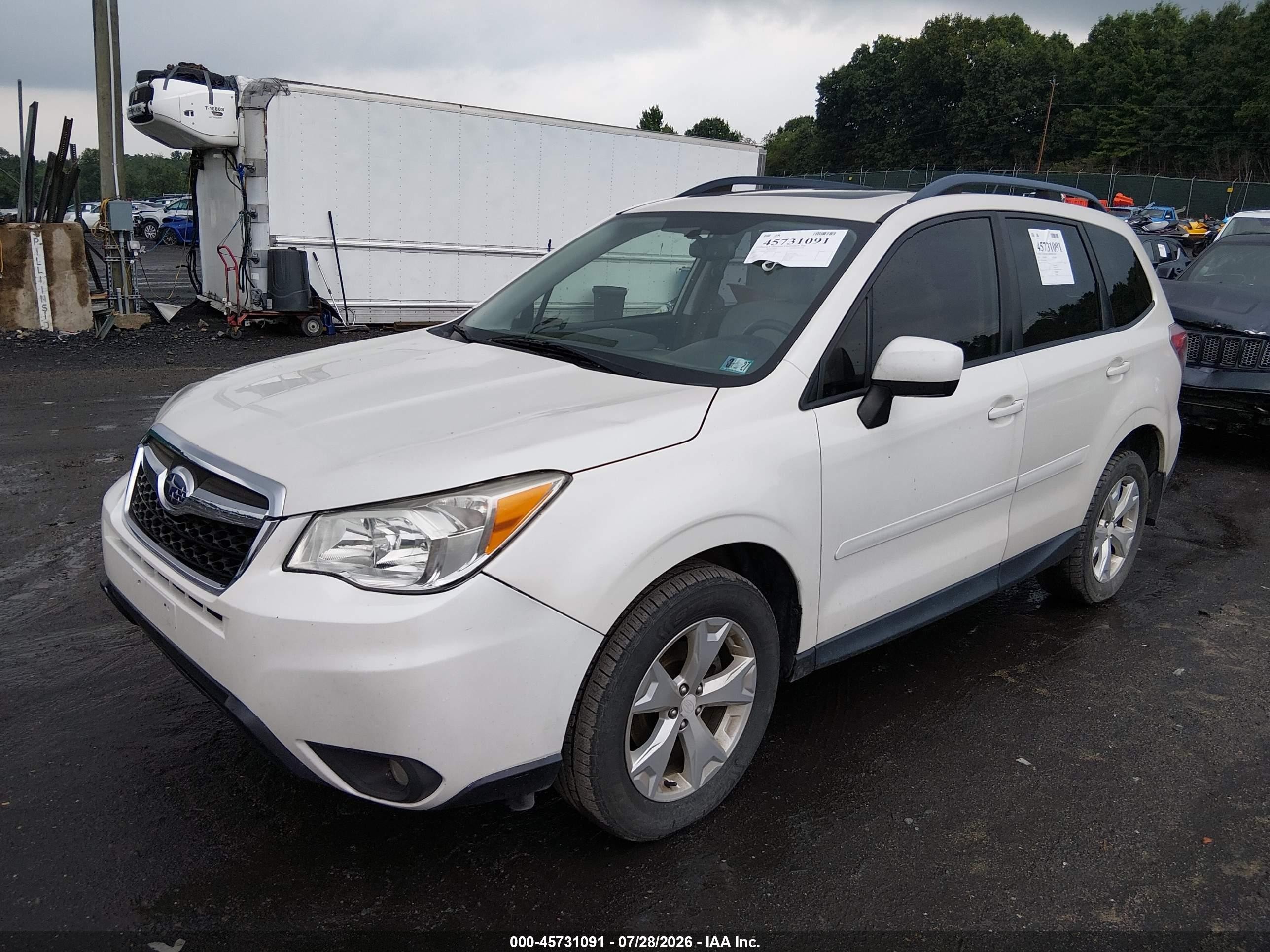 2014 Subaru Forester 2.5i Premium White vin: JF2SJAEC7EH436322