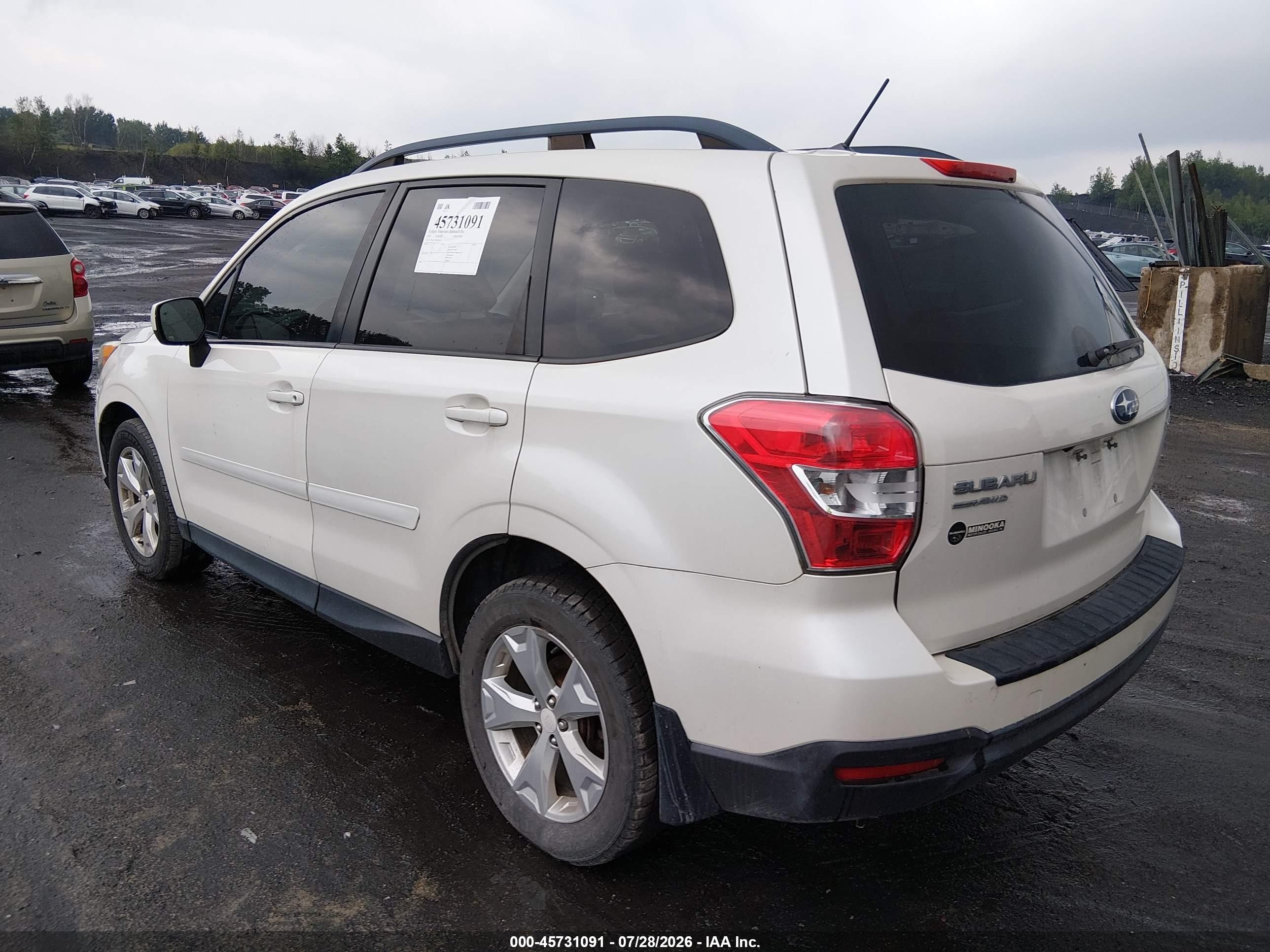 2014 Subaru Forester 2.5i Premium White vin: JF2SJAEC7EH436322