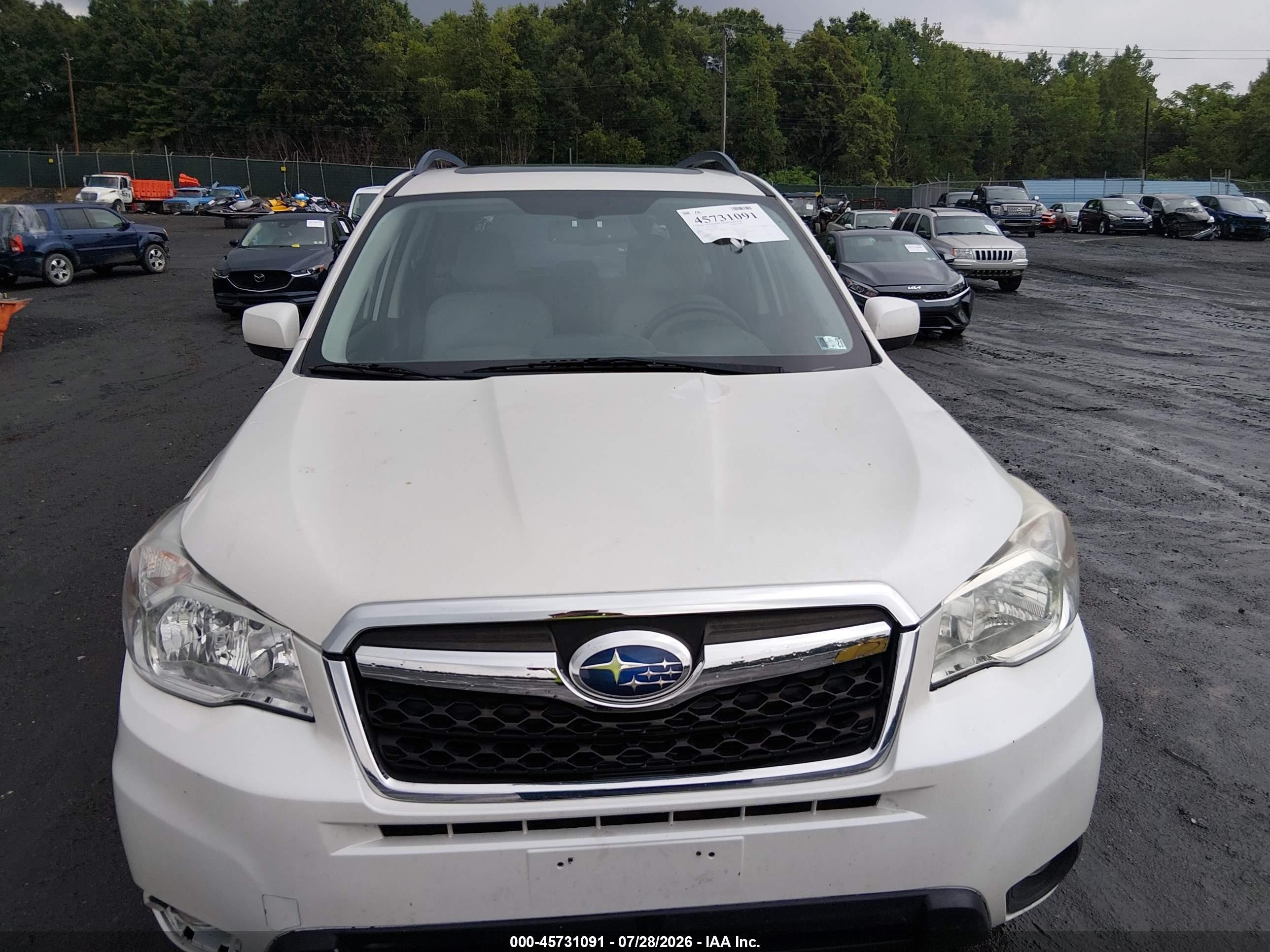 2014 Subaru Forester 2.5i Premium White vin: JF2SJAEC7EH436322