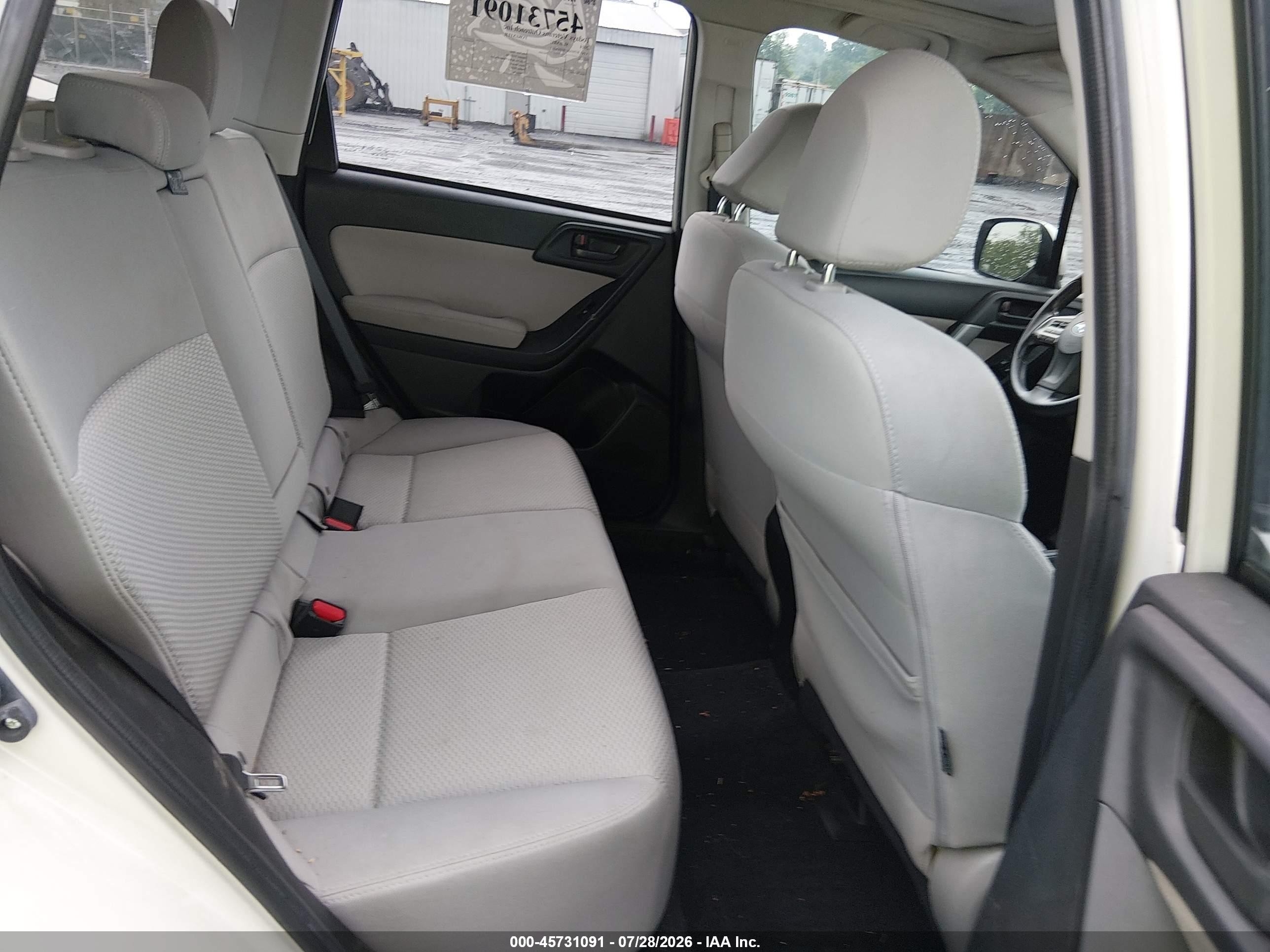 2014 Subaru Forester 2.5i Premium White vin: JF2SJAEC7EH436322