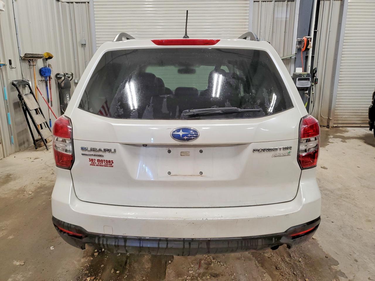 2014 Subaru Forester 2.5i Premium White vin: JF2SJAEC7EH446641