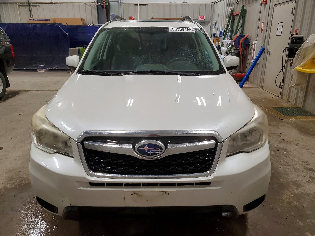 2014 Subaru Forester 2.5i Premium White vin: JF2SJAEC7EH446641