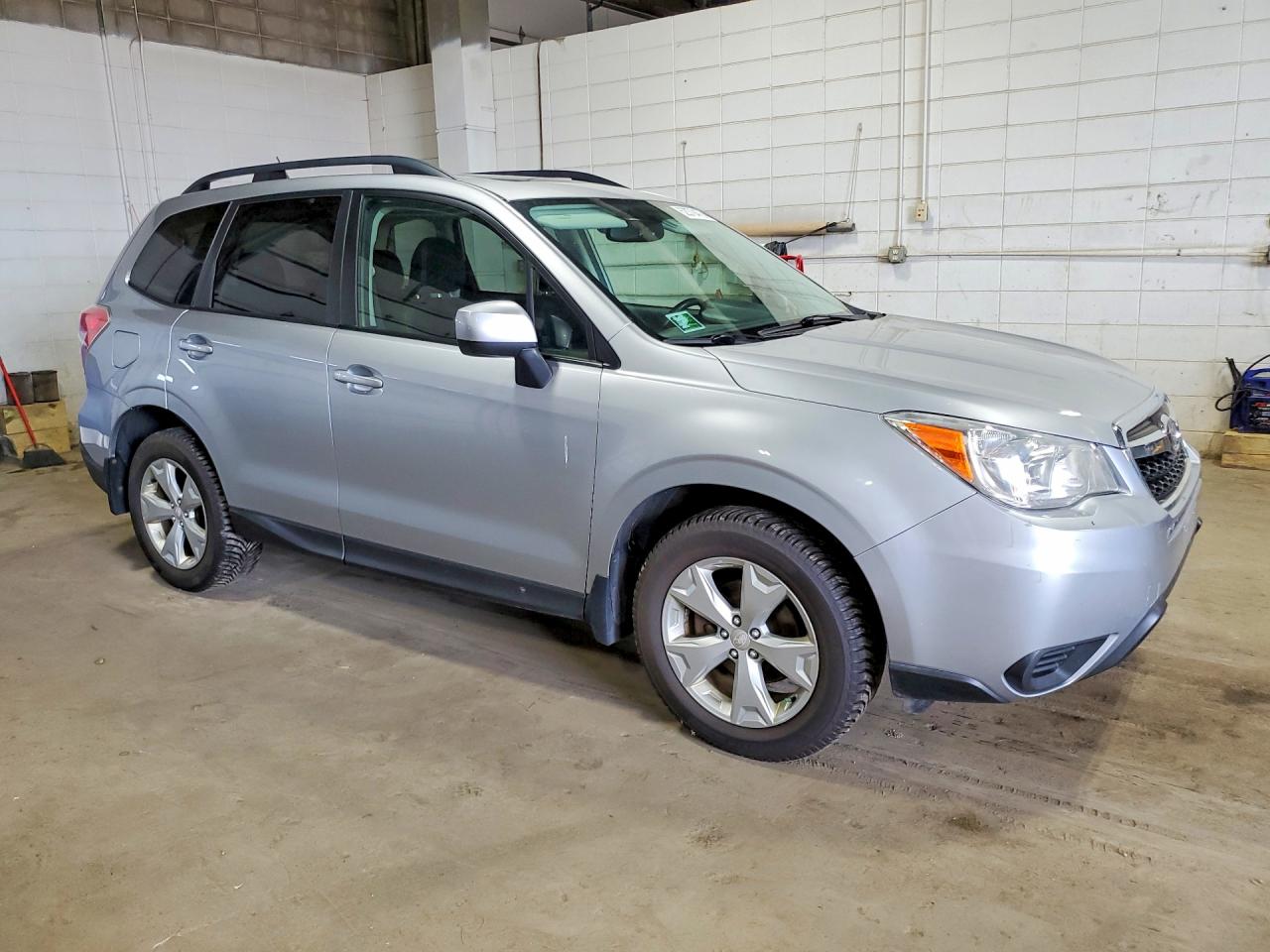 2014 Subaru Forester 2.5i Premium Silver vin: JF2SJAEC7EH502013