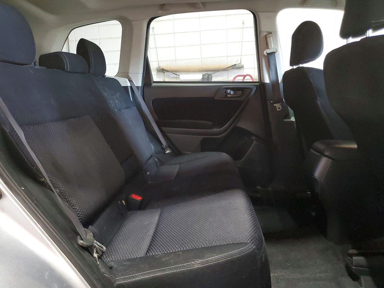 2014 Subaru Forester 2.5i Premium Silver vin: JF2SJAEC7EH502013