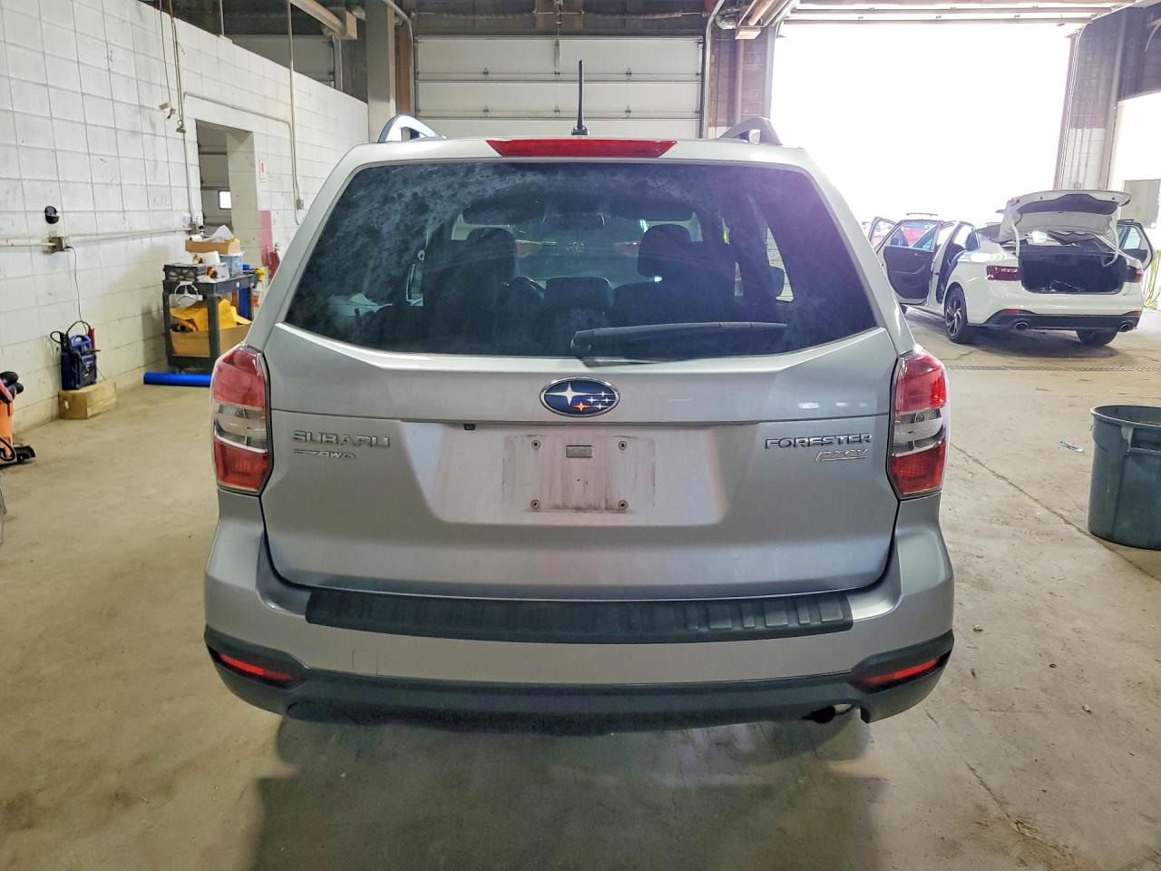 2014 Subaru Forester 2.5i Premium Silver vin: JF2SJAEC7EH502013