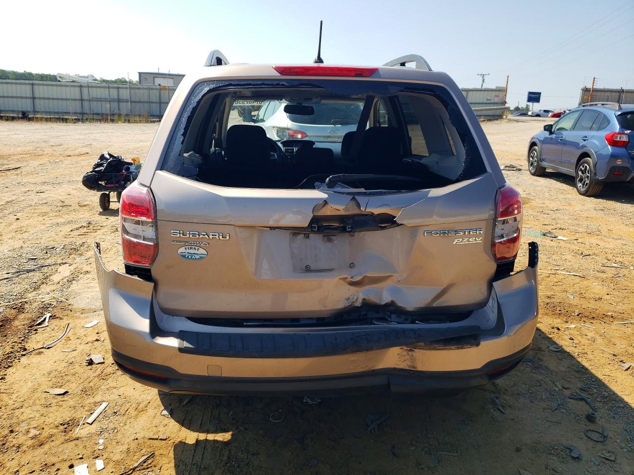 2014 Subaru Forester 2.5i Premium Желто-коричневый vin: JF2SJAEC7EH502321