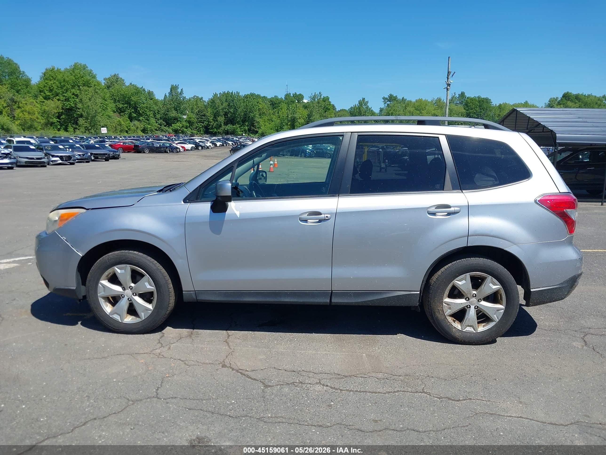 2014 Subaru Forester 2.5i Premium Silver vin: JF2SJAEC7EH509852