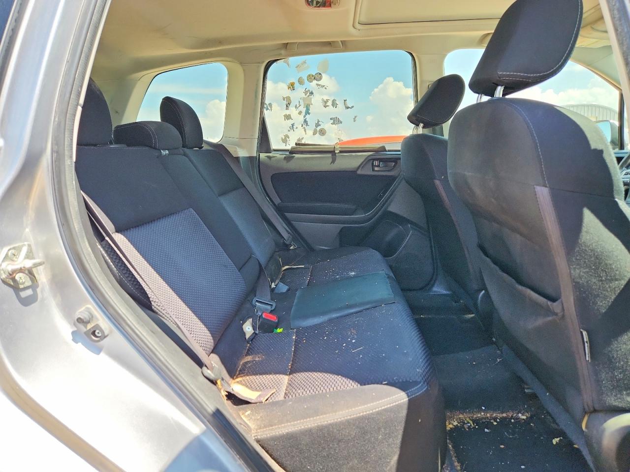 2014 Subaru Forester 2.5i Premium Серебряный vin: JF2SJAEC7EH529647