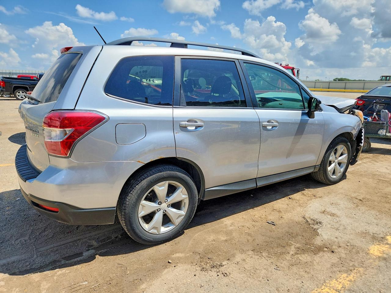 2014 Subaru Forester 2.5i Premium Серебряный vin: JF2SJAEC7EH529647